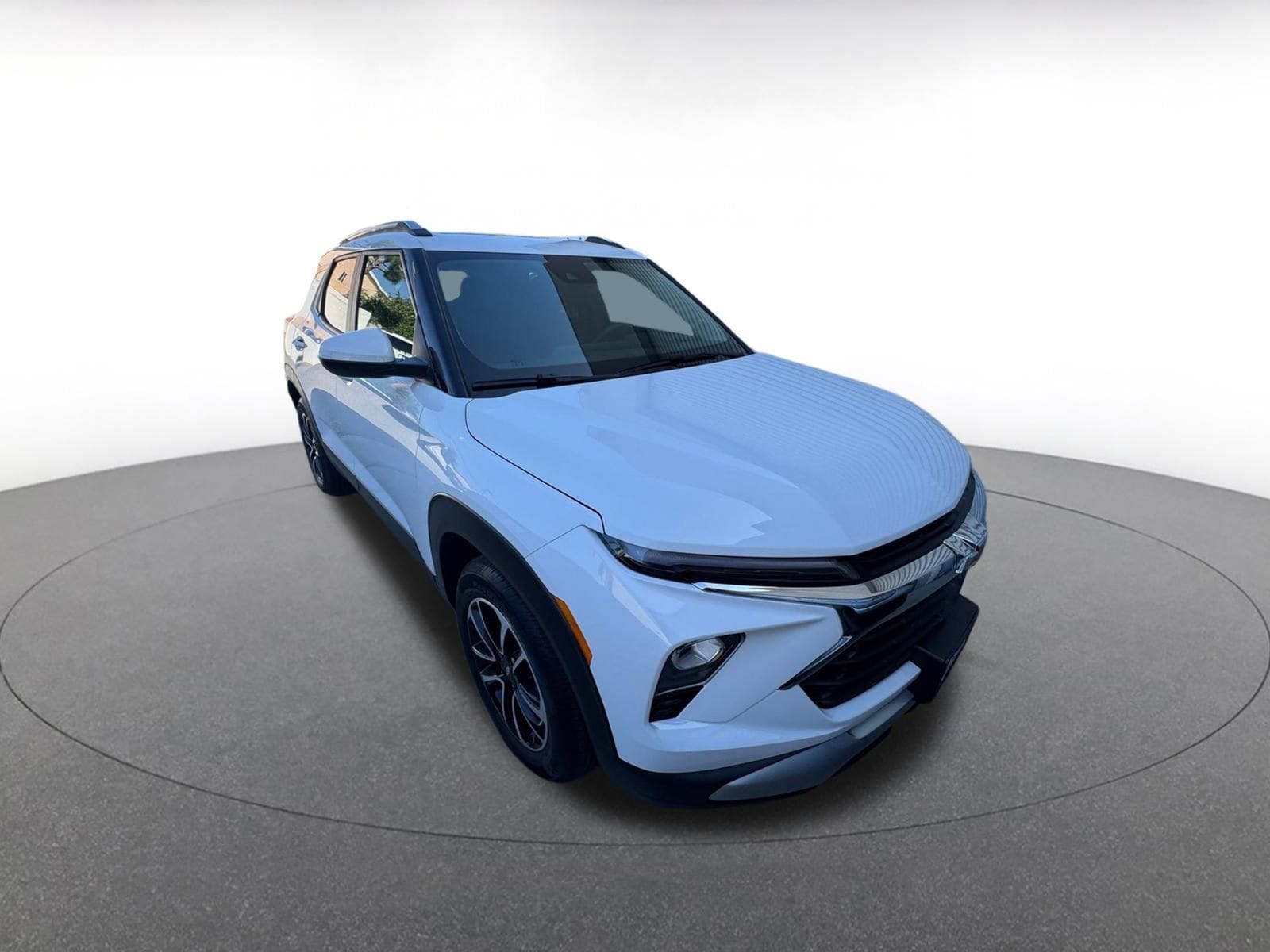 Thumbnail: 2025 Chevrolet TrailBlazer - 1