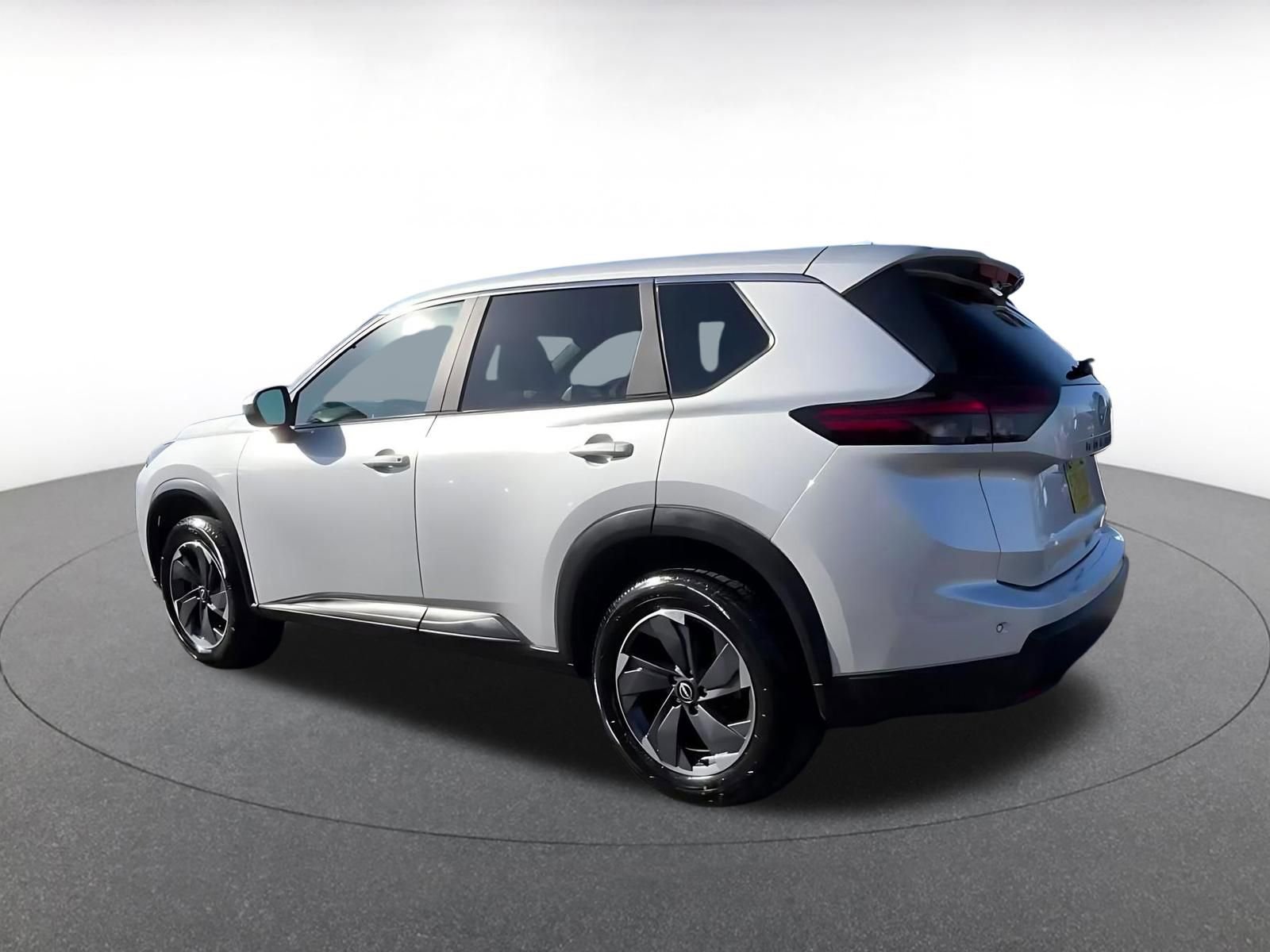 Thumbnail: 2025 Nissan Rogue - 10