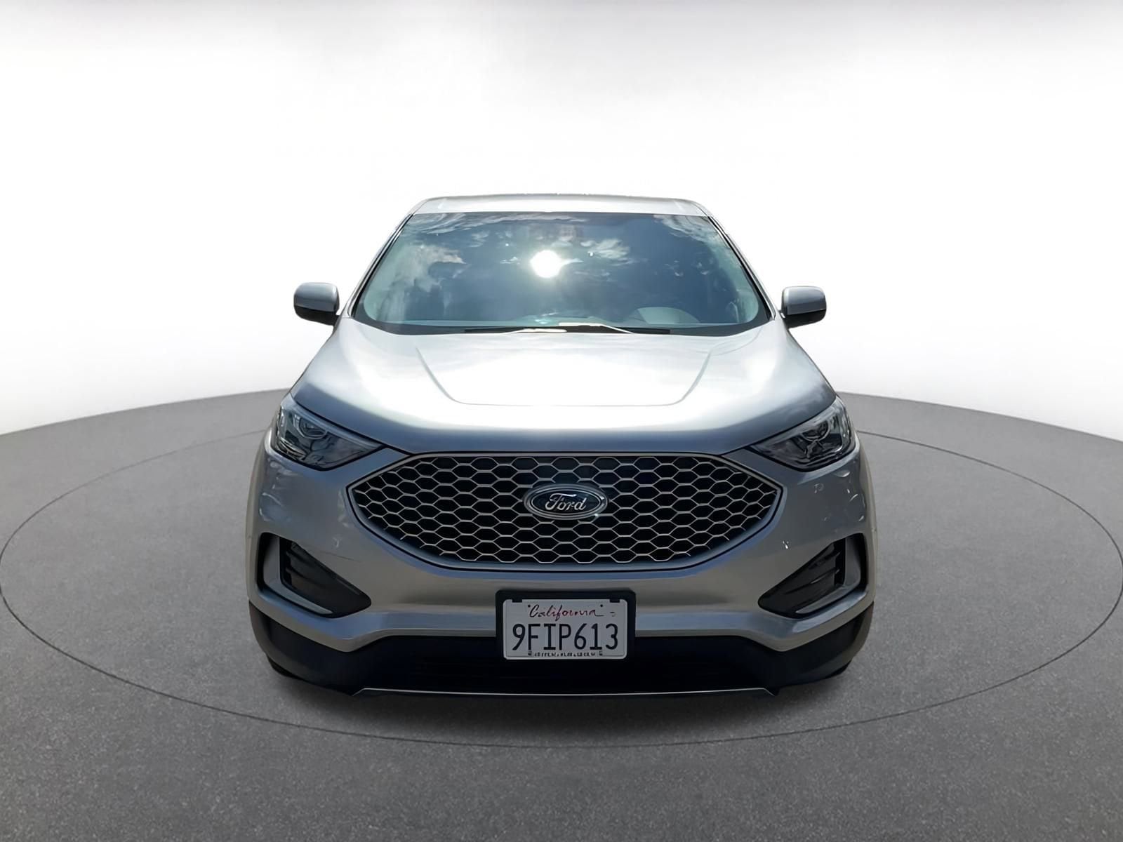 Thumbnail: 2023 Ford Edge - 4