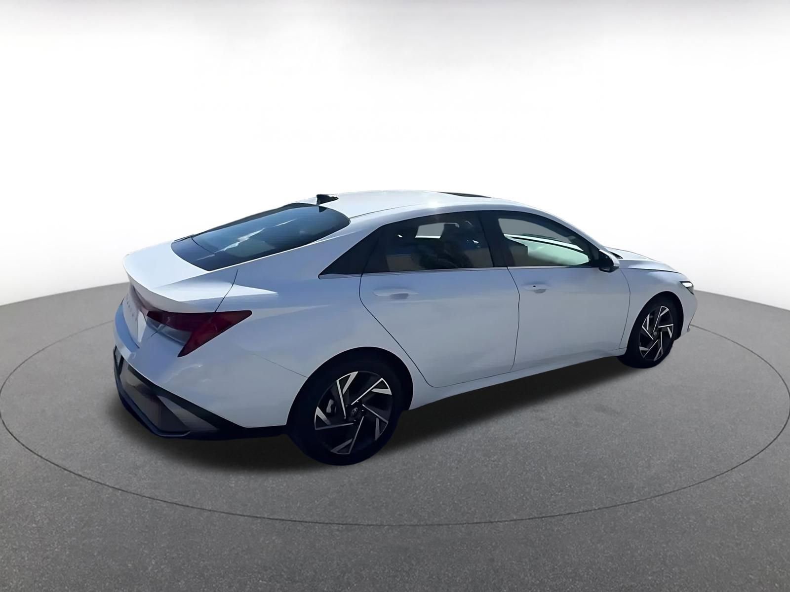 Thumbnail: 2025 Hyundai Elantra - 15