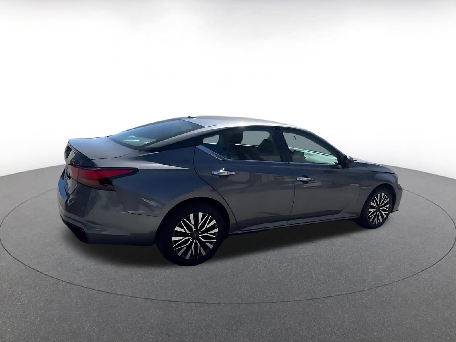 Thumbnail: 2025 Nissan Altima - 14