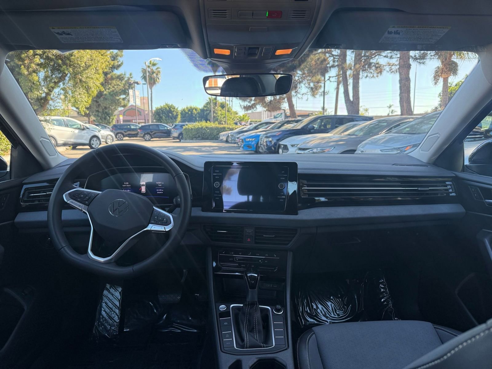 Thumbnail: 2025 Volkswagen Jetta - 29