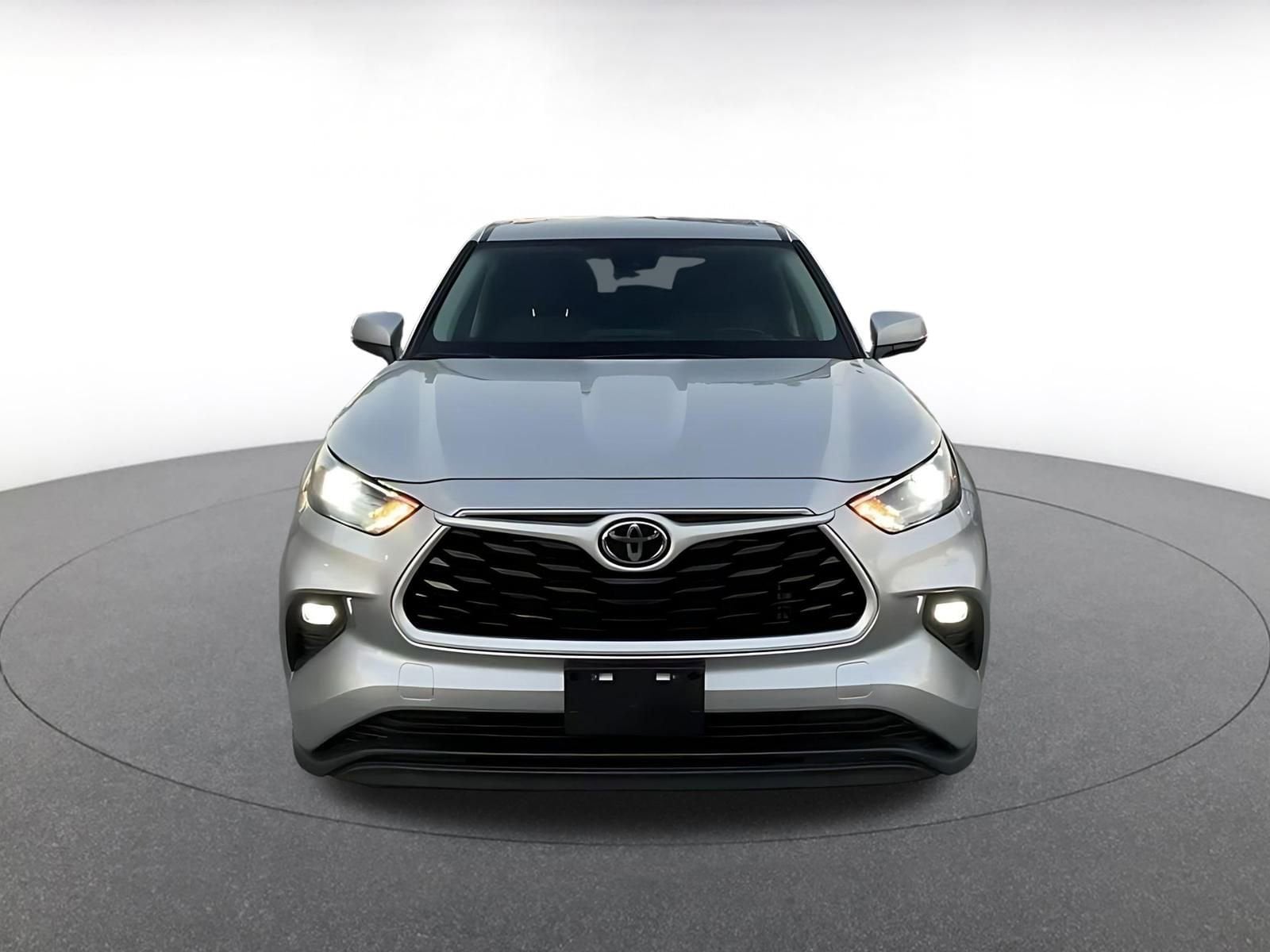 Thumbnail: 2025 Toyota Highlander - 4