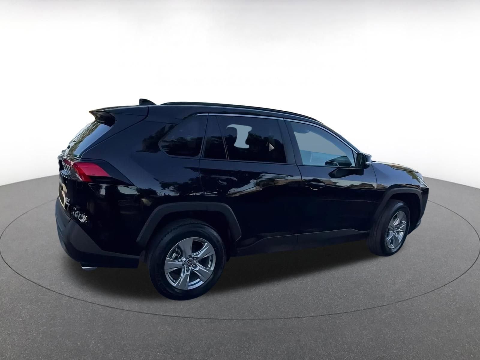 Thumbnail: 2025 Toyota RAV4 - 14