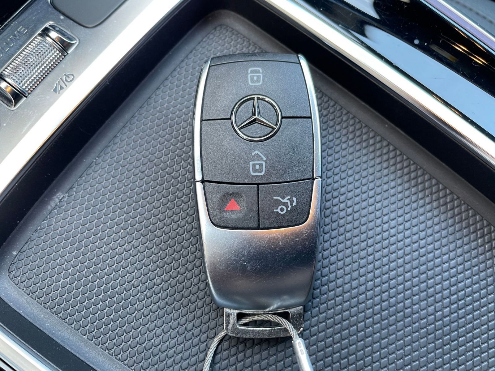 Thumbnail: 2024 Mercedes-Benz GLB - 22