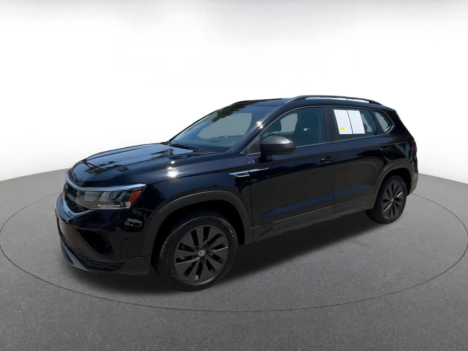 Thumbnail: 2024 Volkswagen Taos - 7