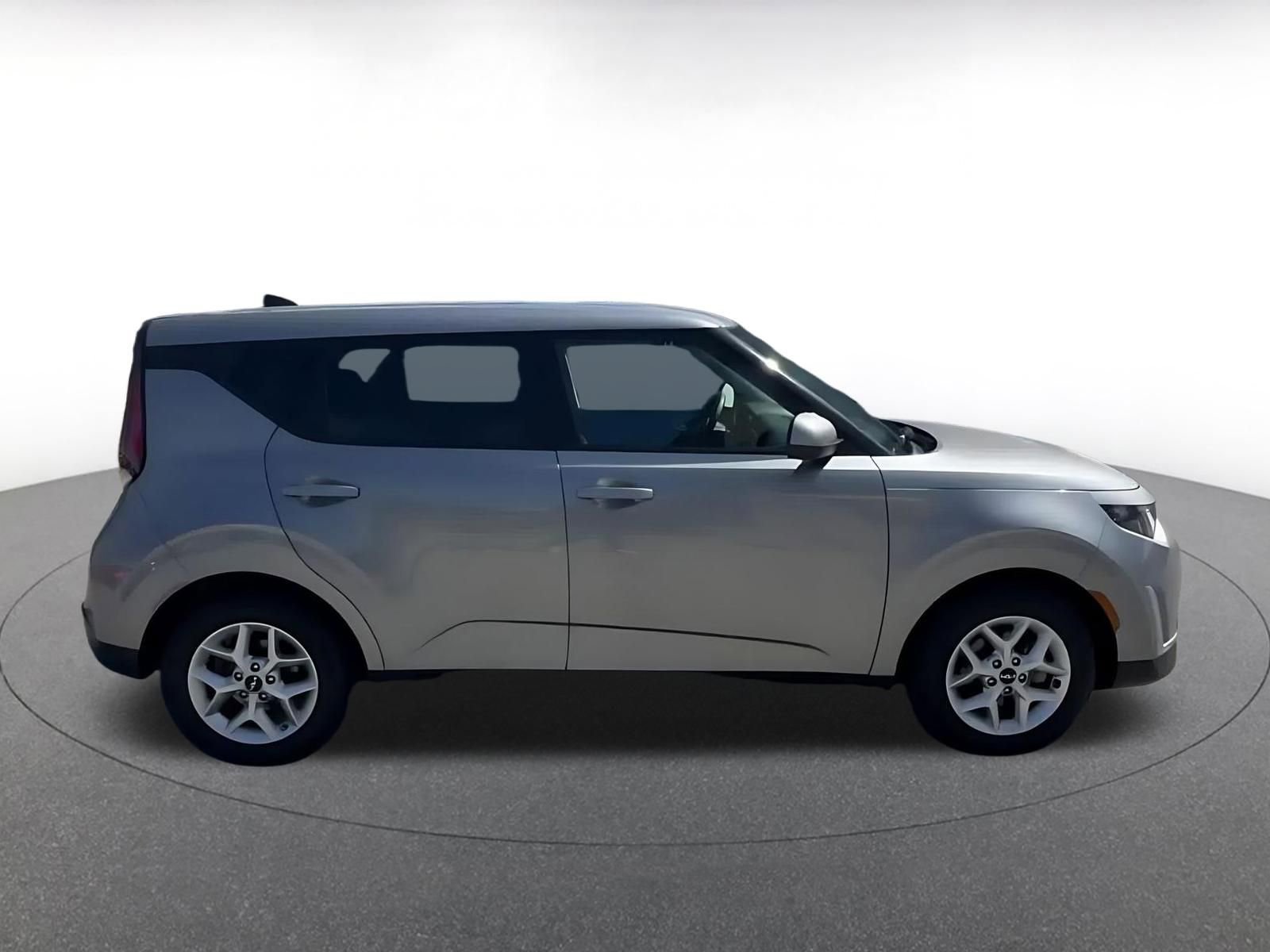 Thumbnail: 2025 Kia Soul - 16