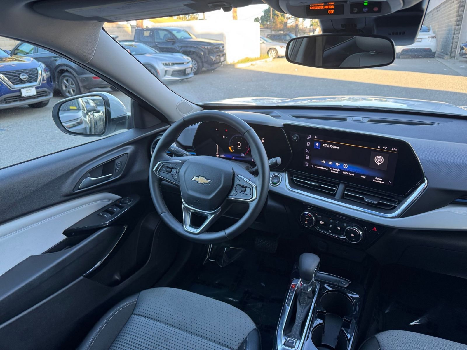 Thumbnail: 2025 Chevrolet Trax - 34