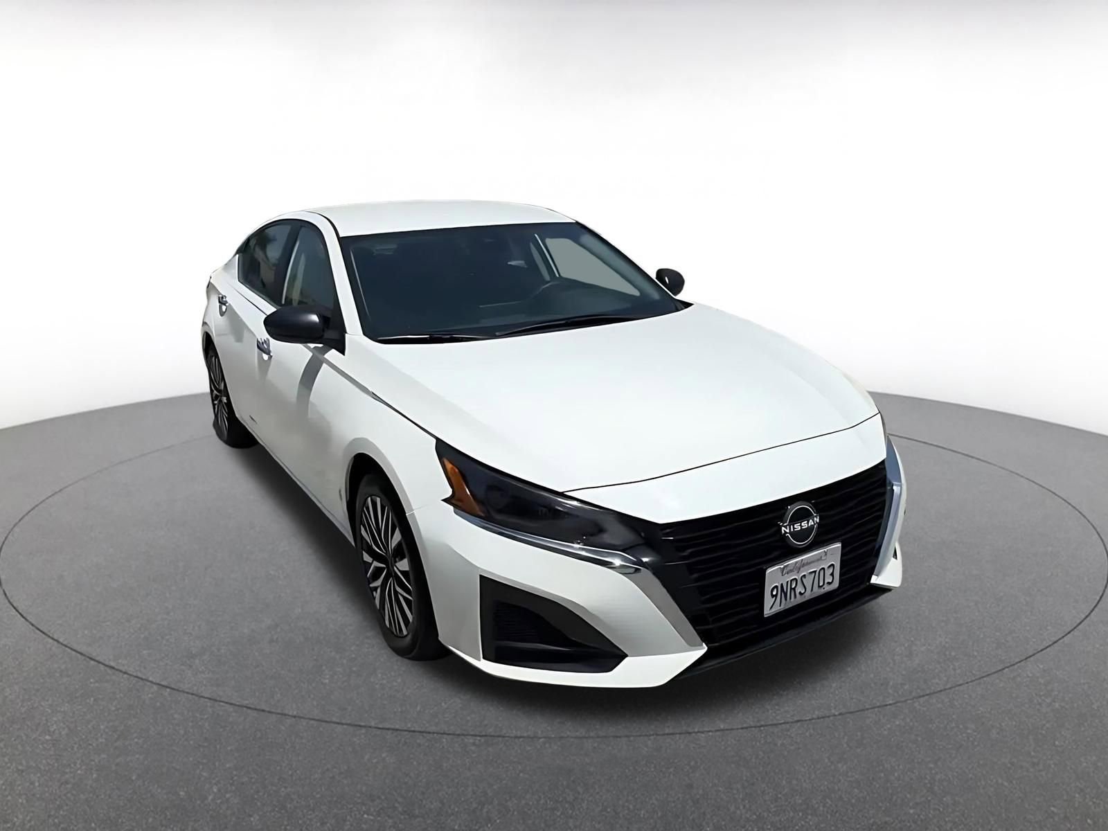 Thumbnail: 2025 Nissan Altima - 3