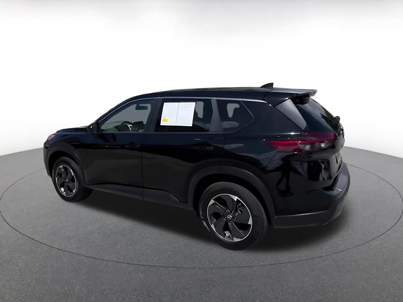 Thumbnail: 2025 Nissan Rogue - 10