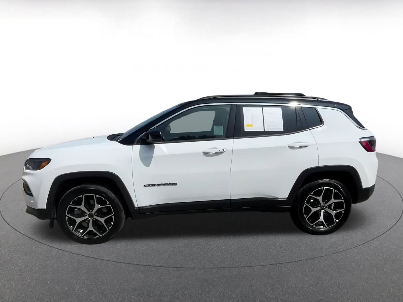 Thumbnail: 2025 Jeep Compass - 9