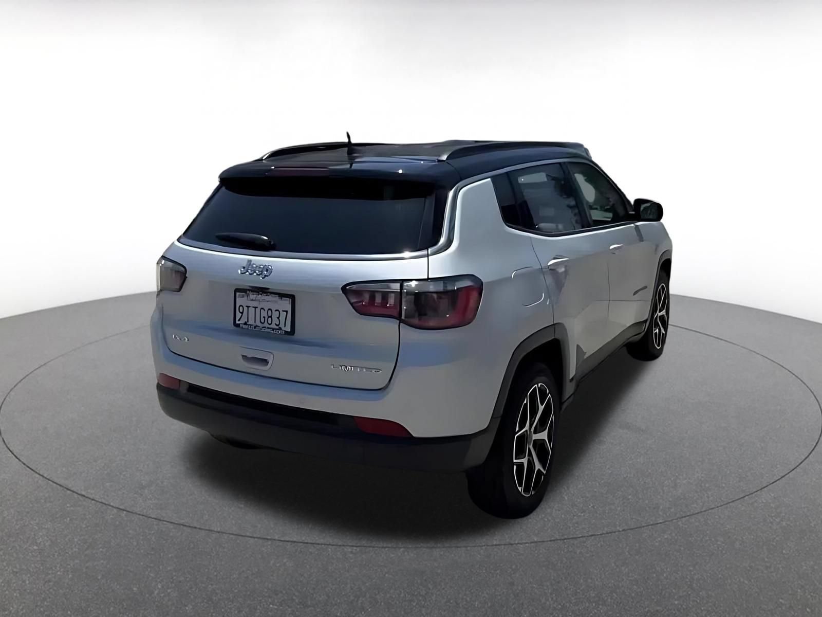 Thumbnail: 2025 Jeep Compass - 15