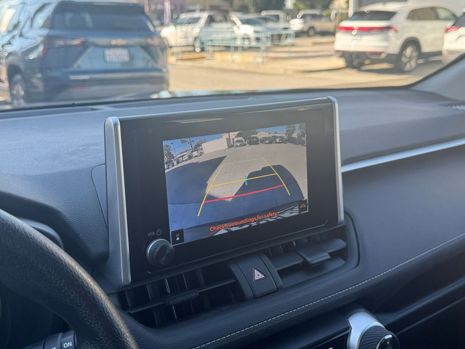 Thumbnail: 2025 Toyota RAV4 - 17