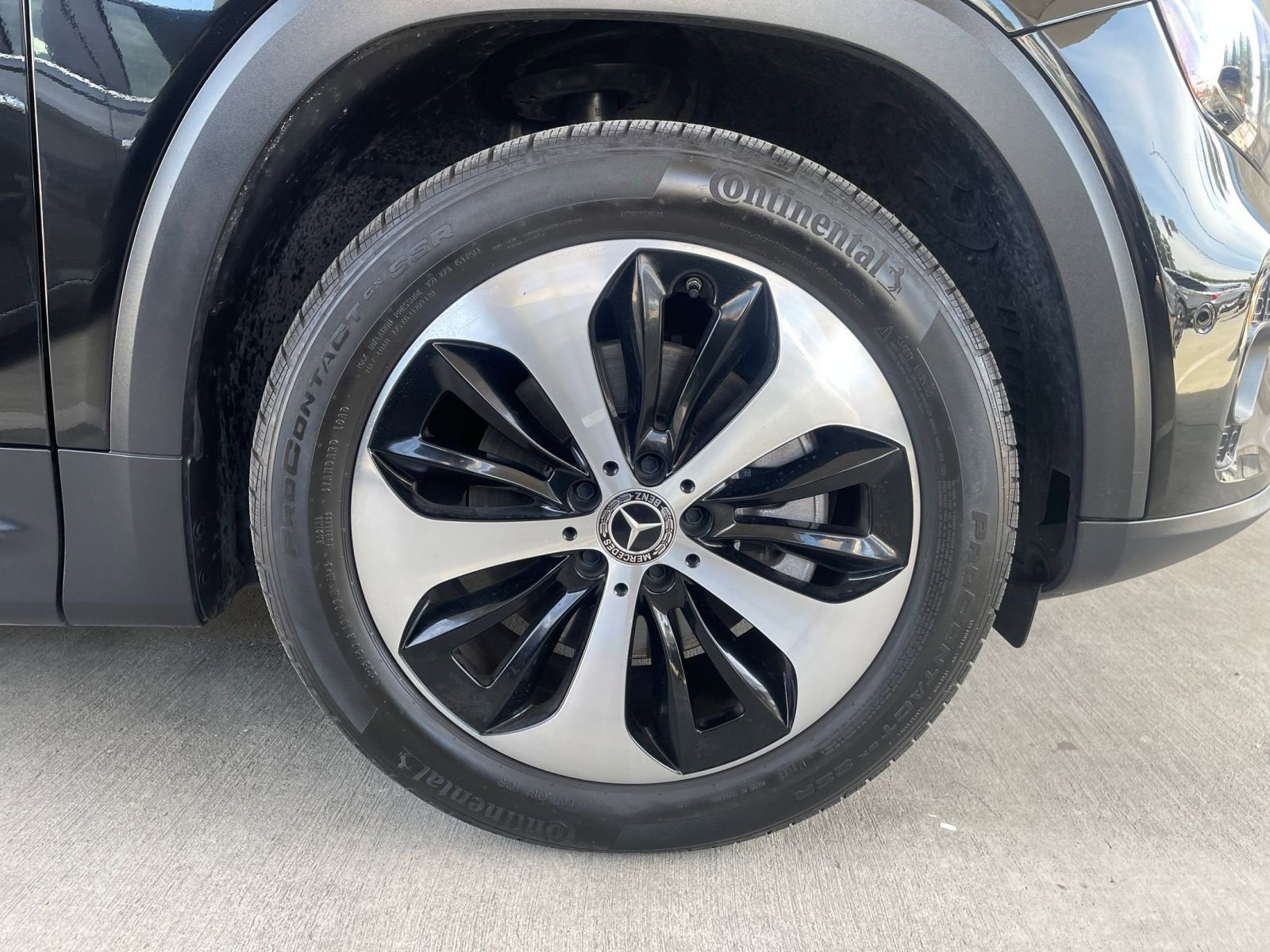 Thumbnail: 2024 Mercedes-Benz GLB - 30