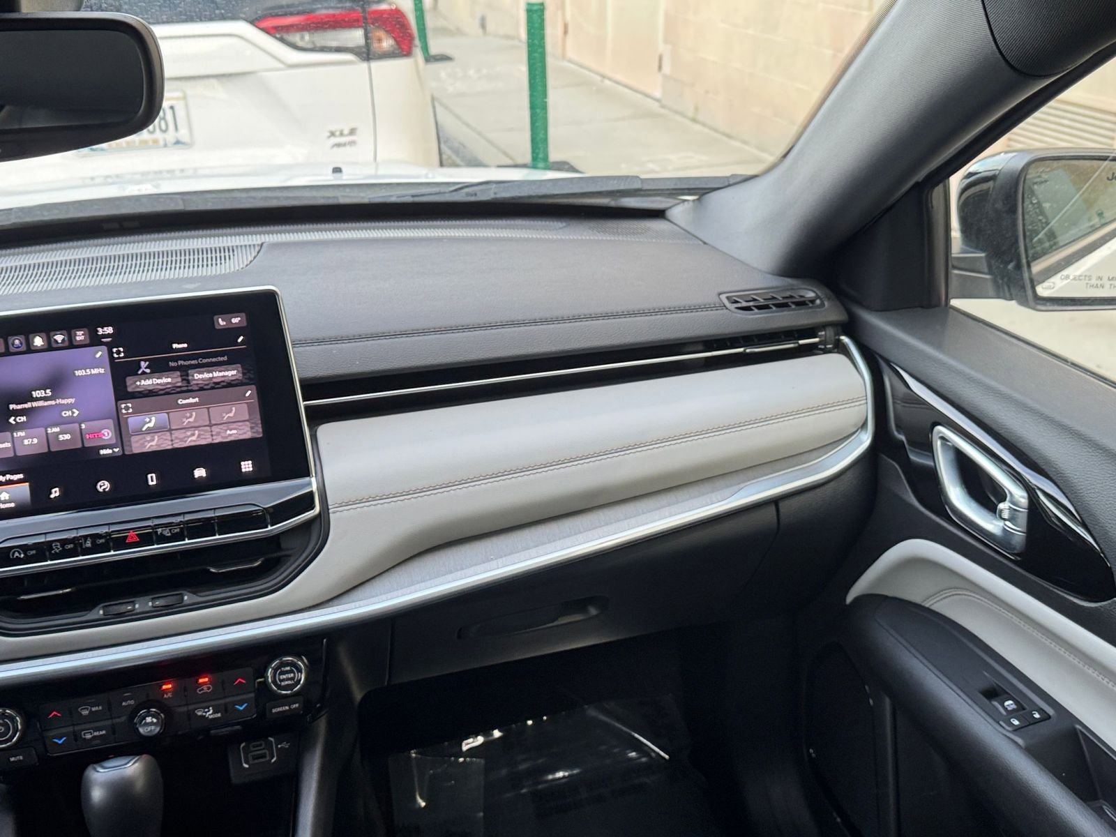 Thumbnail: 2025 Jeep Compass - 35