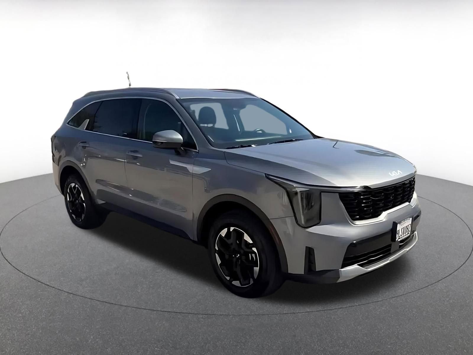 Thumbnail: 2024 Kia Sorento - 2