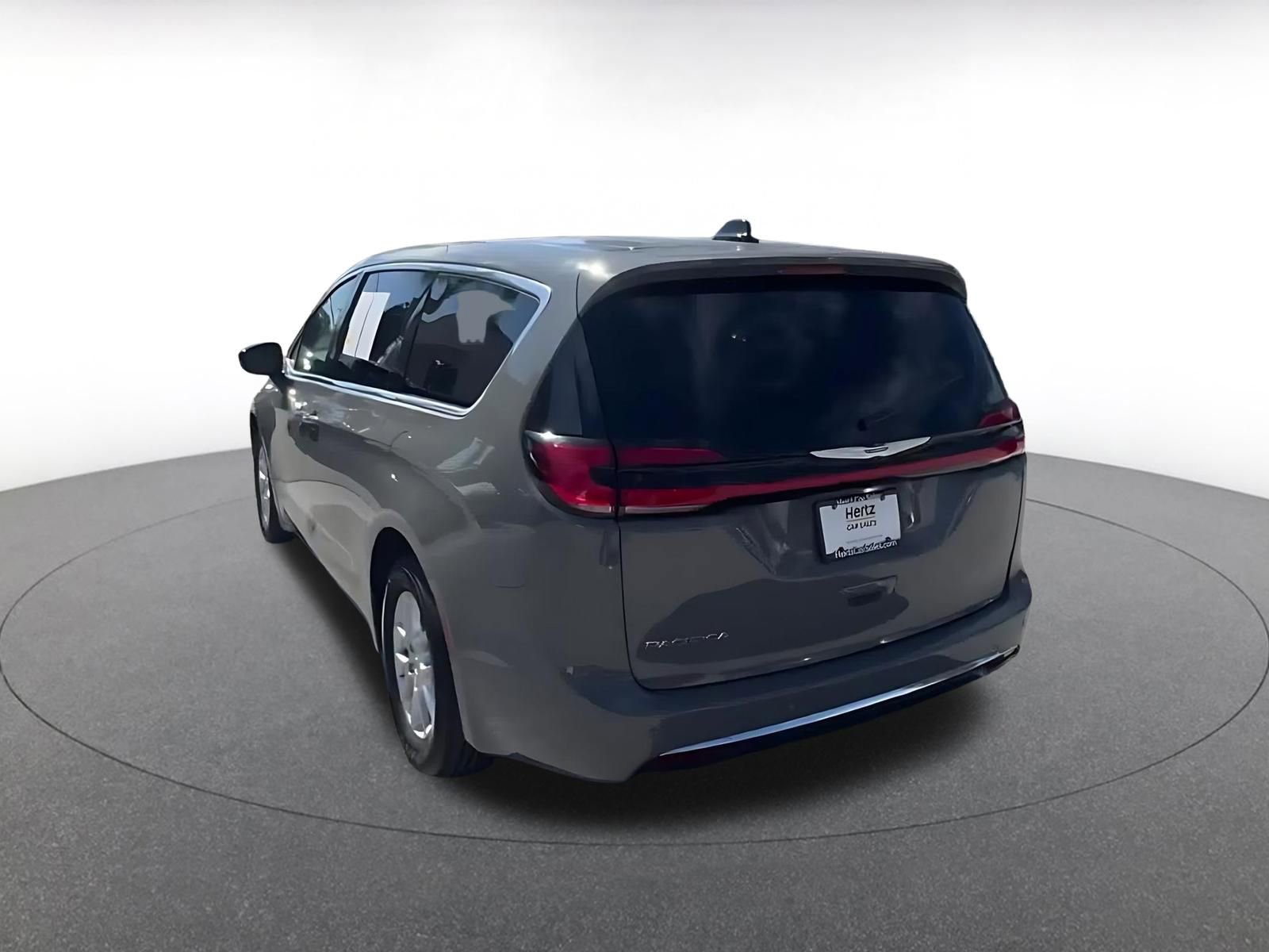 Thumbnail: 2025 Chrysler Pacifica - 11