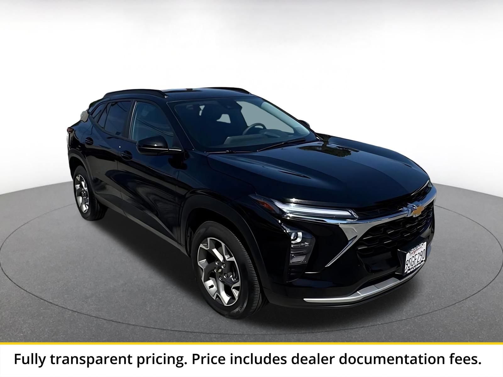 Thumbnail: 2025 Chevrolet Trax - 1