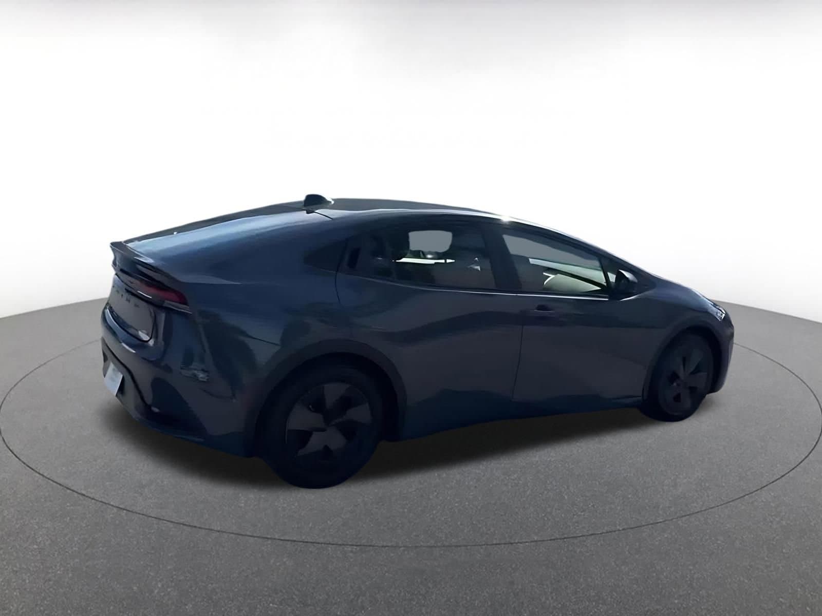 Thumbnail: 2025 Toyota Prius - 14