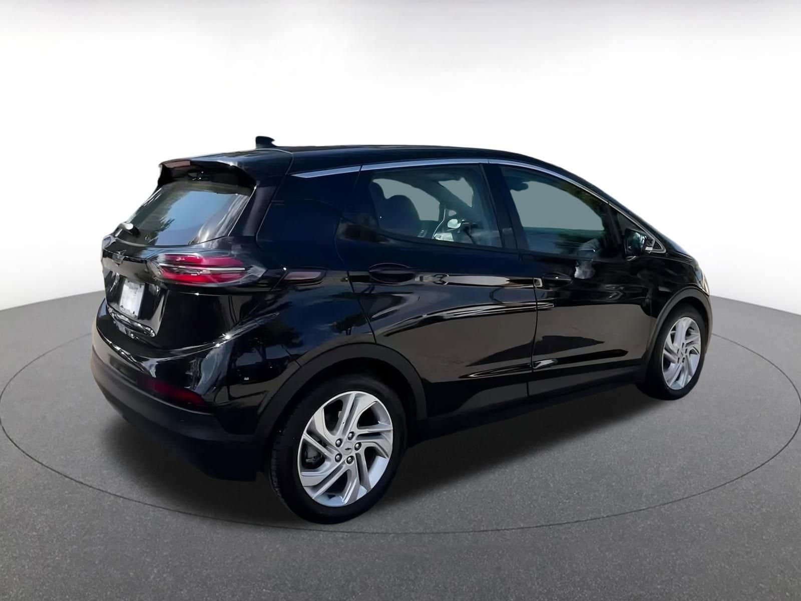 Thumbnail: 2023 Chevrolet Bolt EV - 15