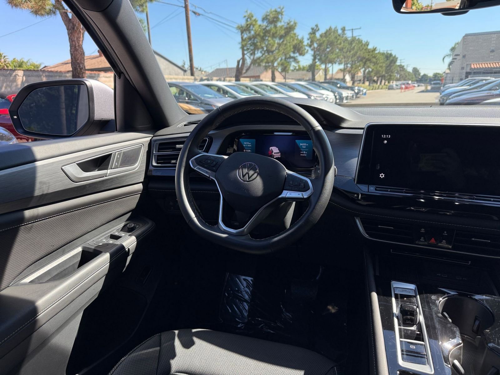 Thumbnail: 2025 Volkswagen Atlas - 30