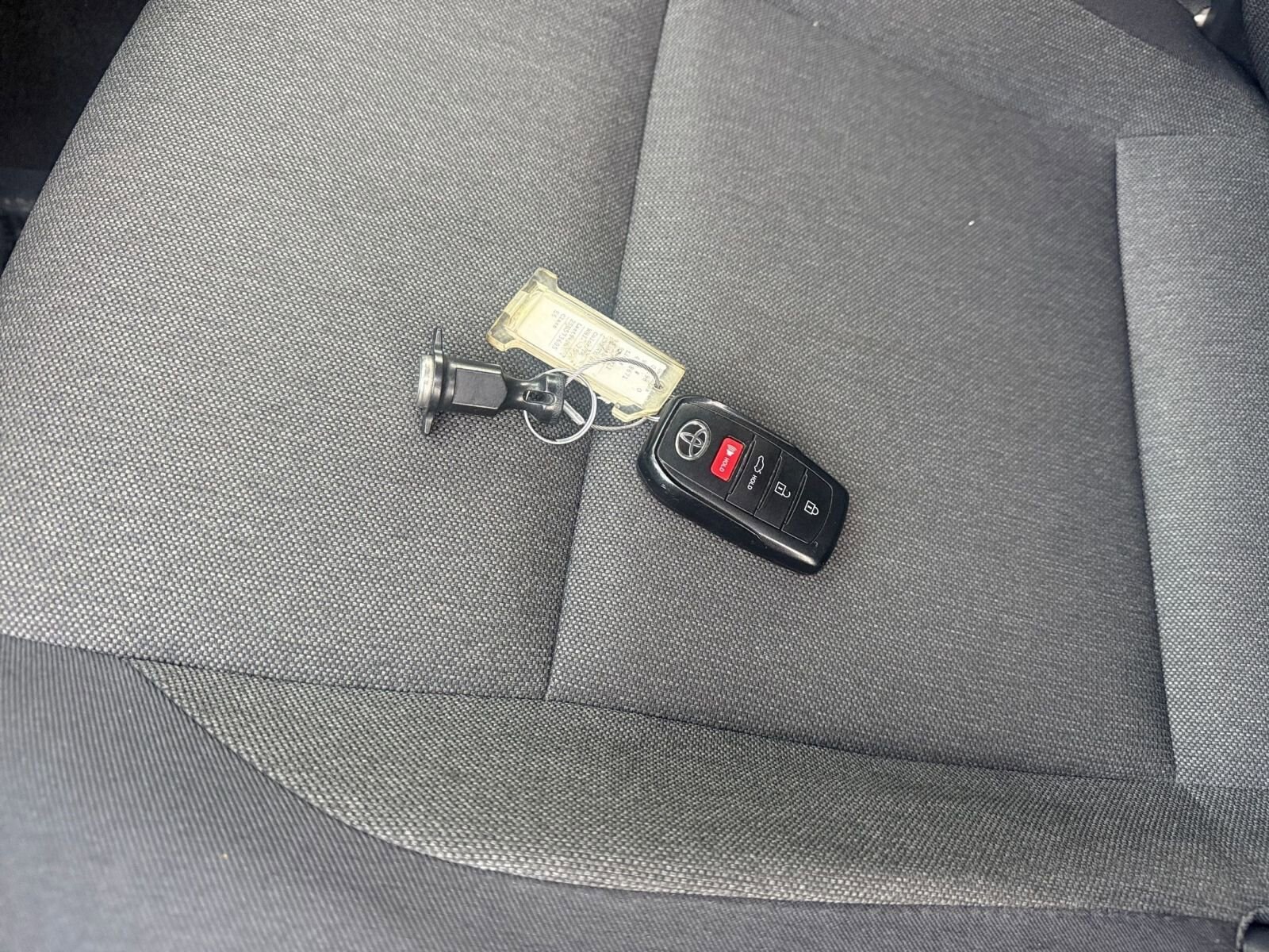 Thumbnail: 2025 Toyota Camry - 21