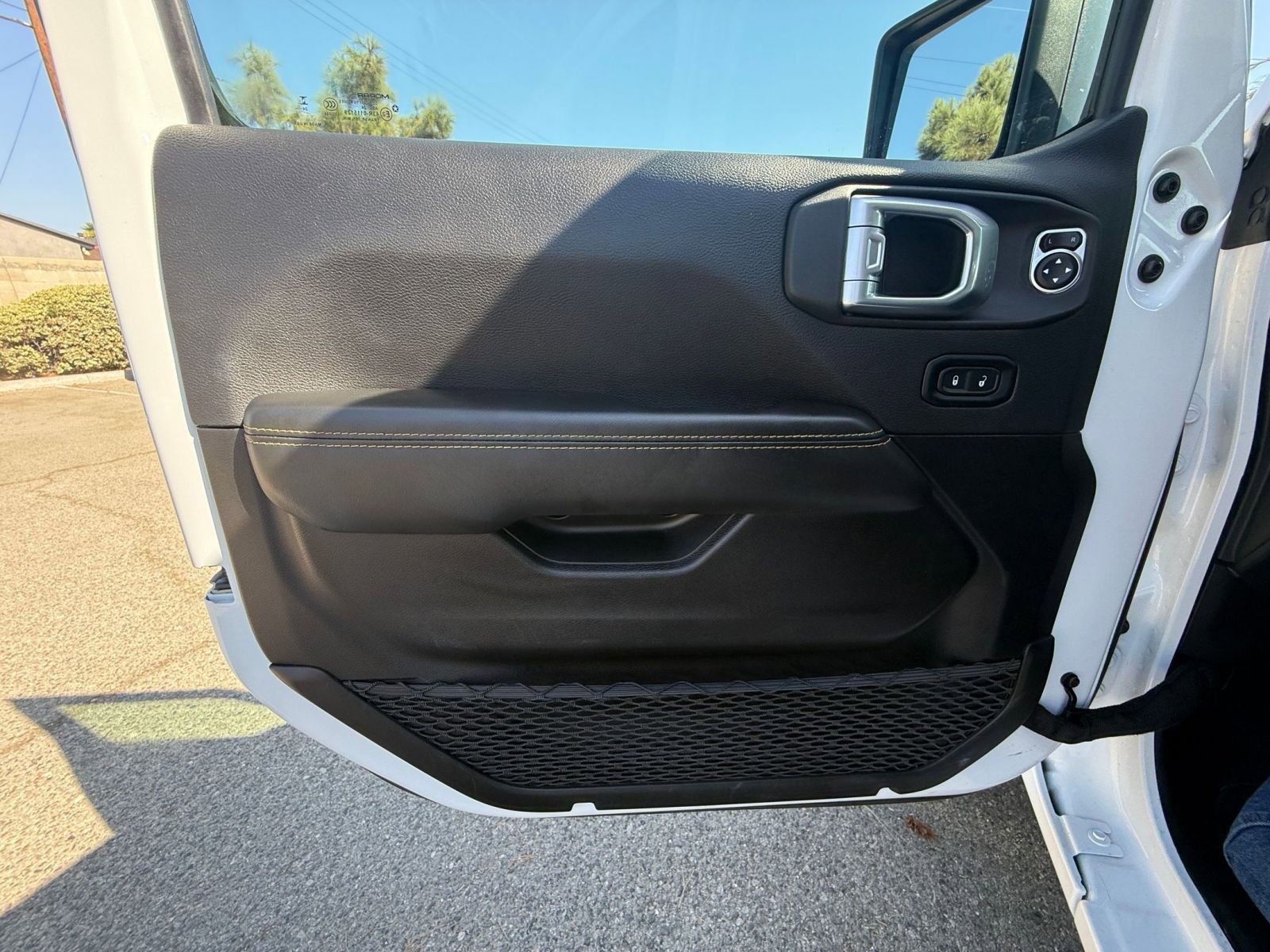 Thumbnail: 2025 Jeep Wrangler - 20