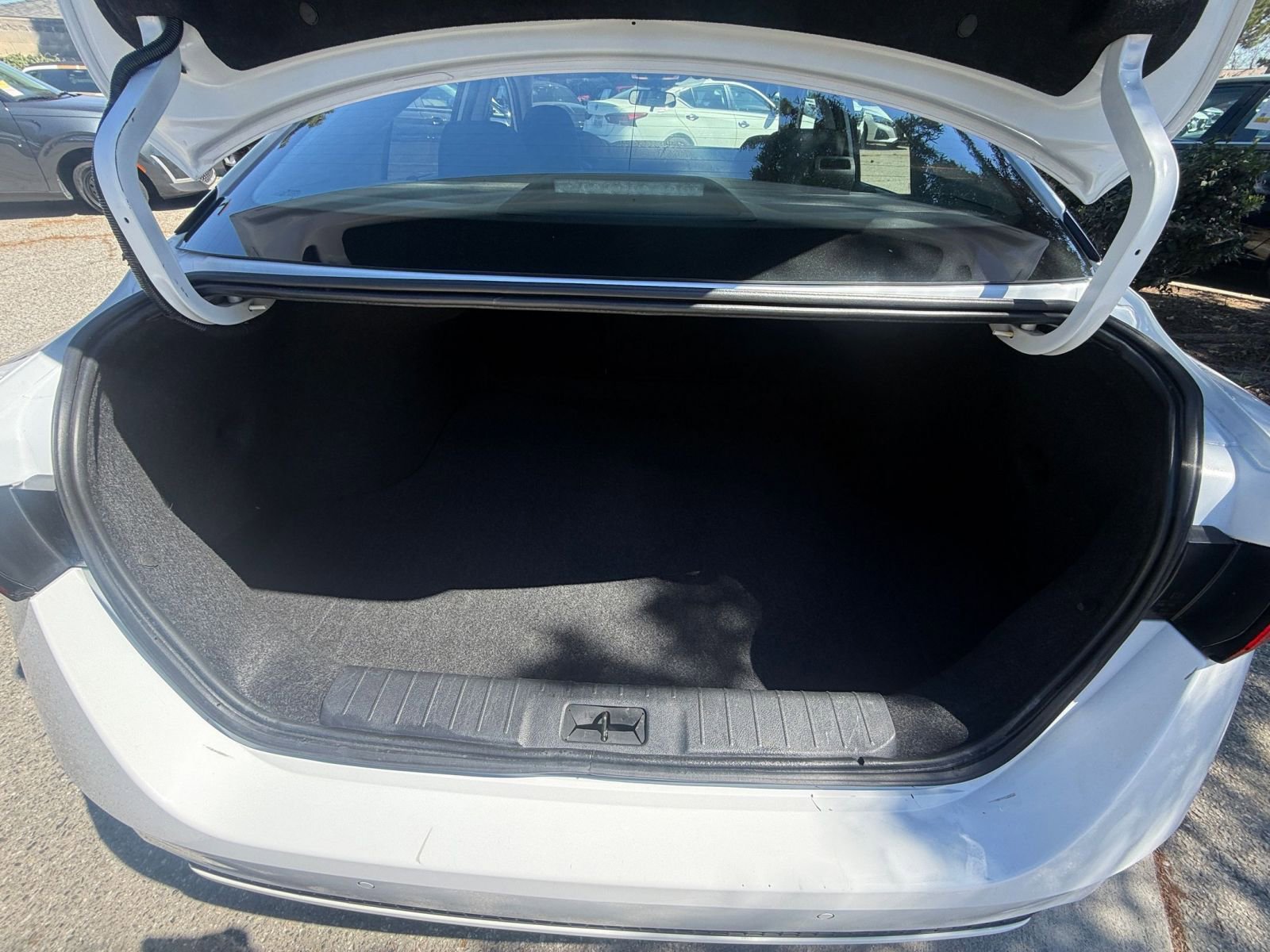 Thumbnail: 2025 Nissan Sentra - 27