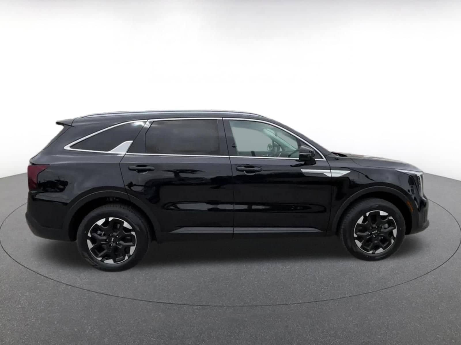 2024 Kia Sorento S 16
