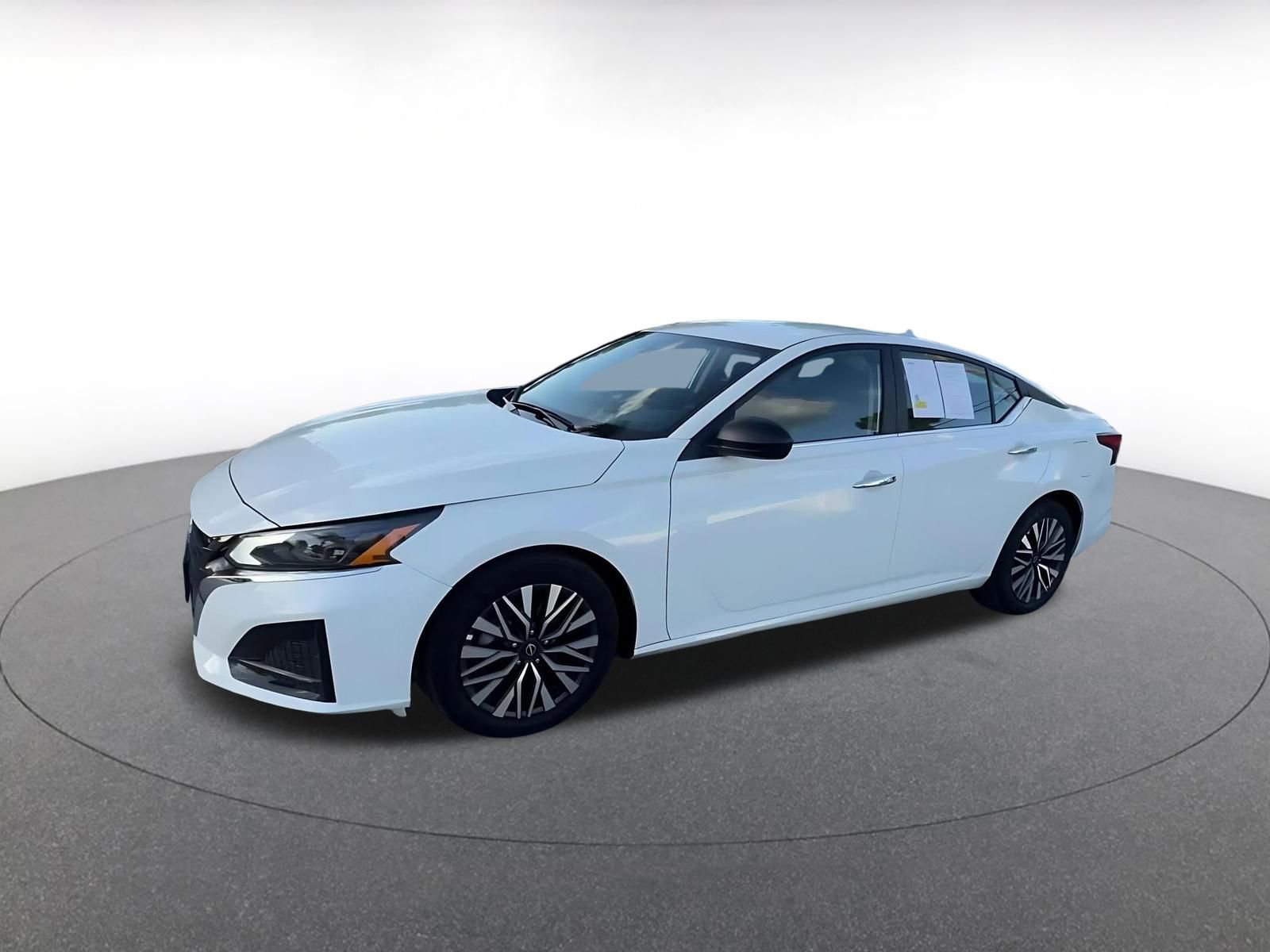 Thumbnail: 2025 Nissan Altima - 8