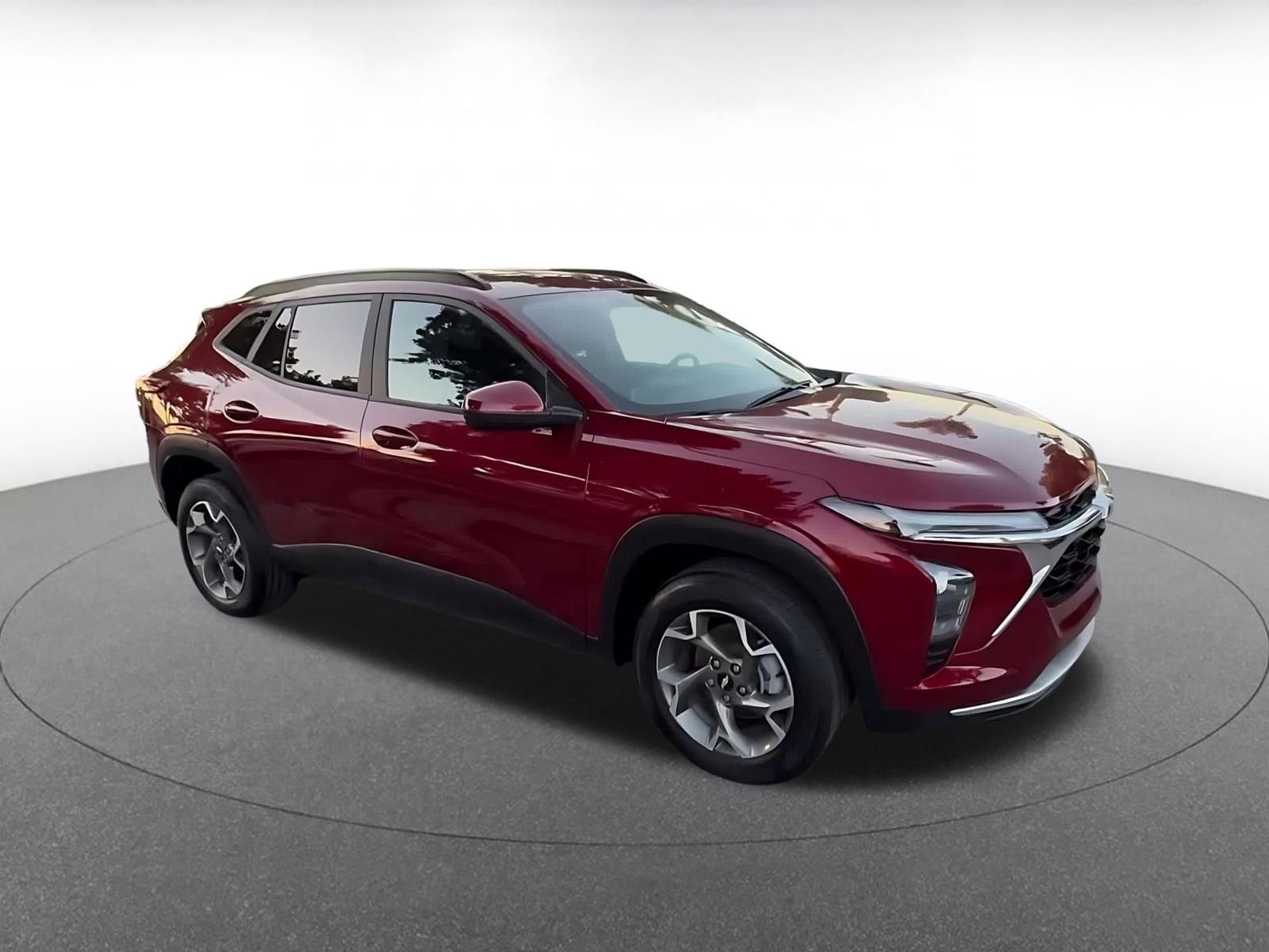 Thumbnail: 2025 Chevrolet Trax - 2