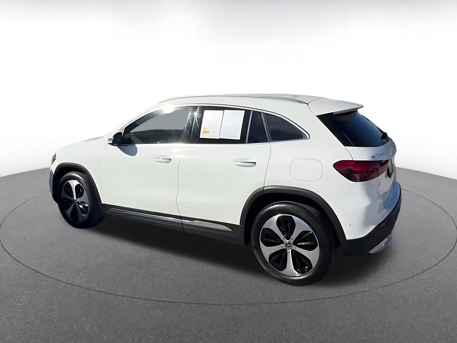 Thumbnail: 2025 Mercedes-Benz GLA - 10