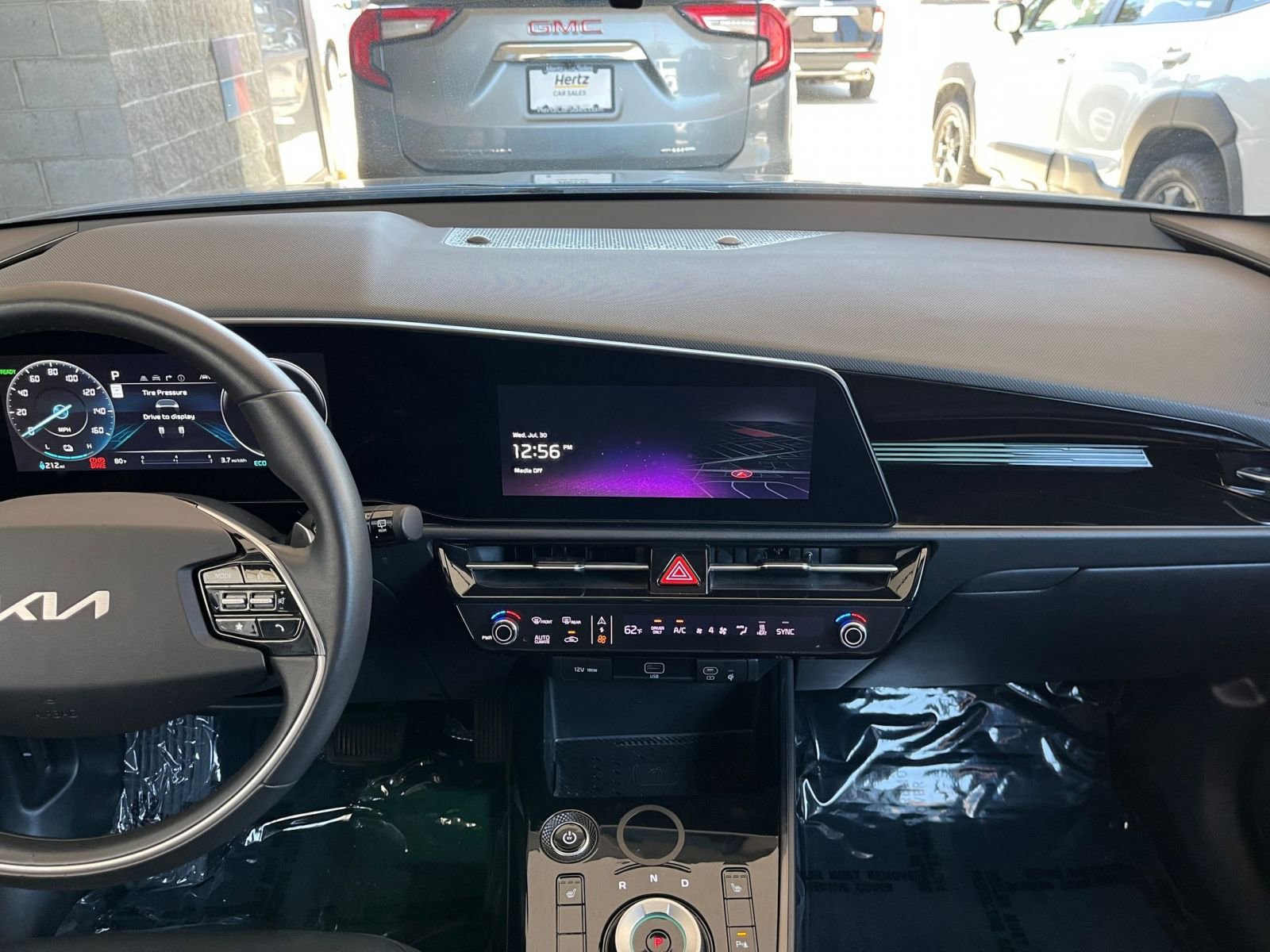Thumbnail: 2023 Kia Niro - 20