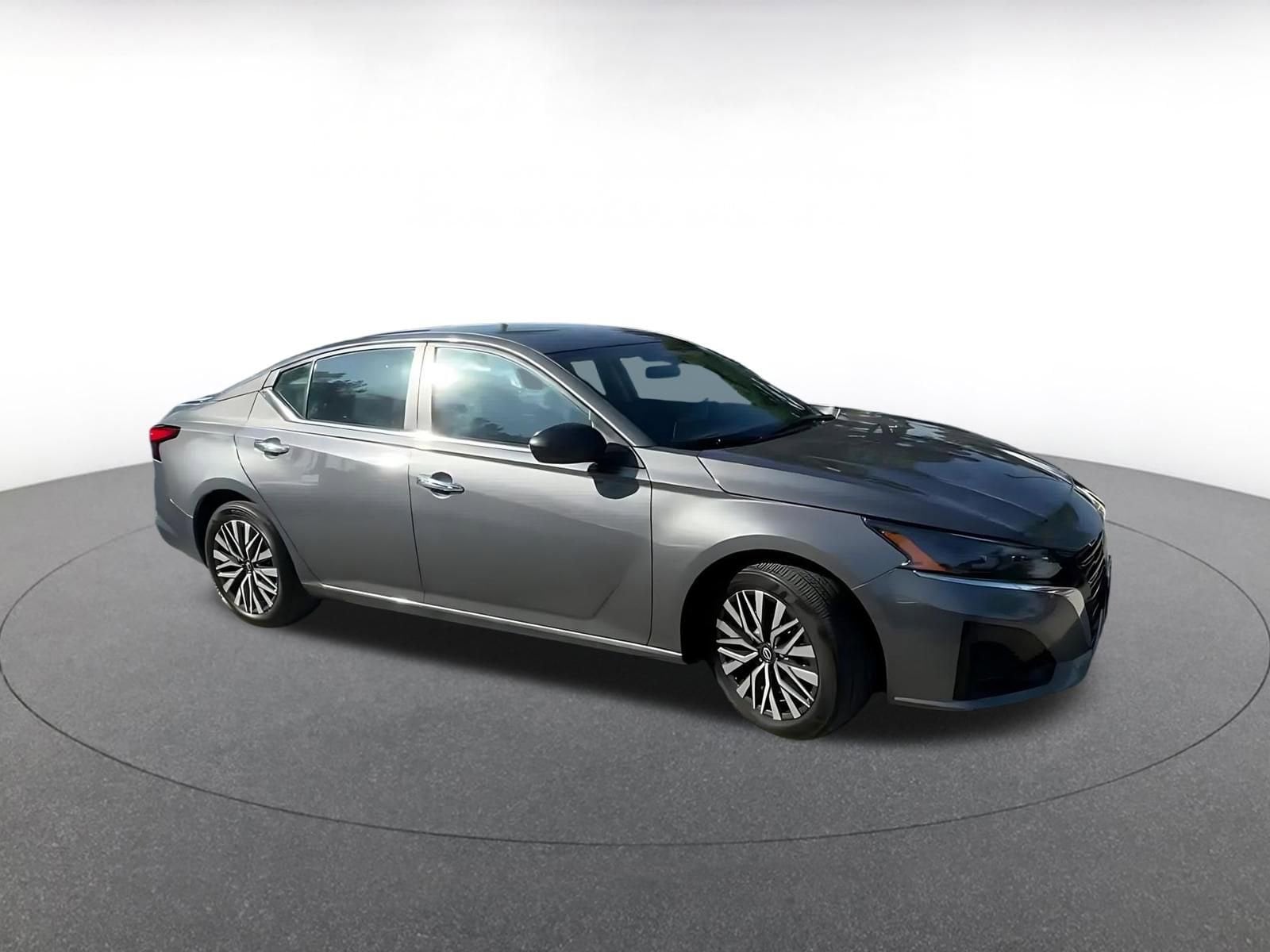 Thumbnail: 2025 Nissan Altima - 1