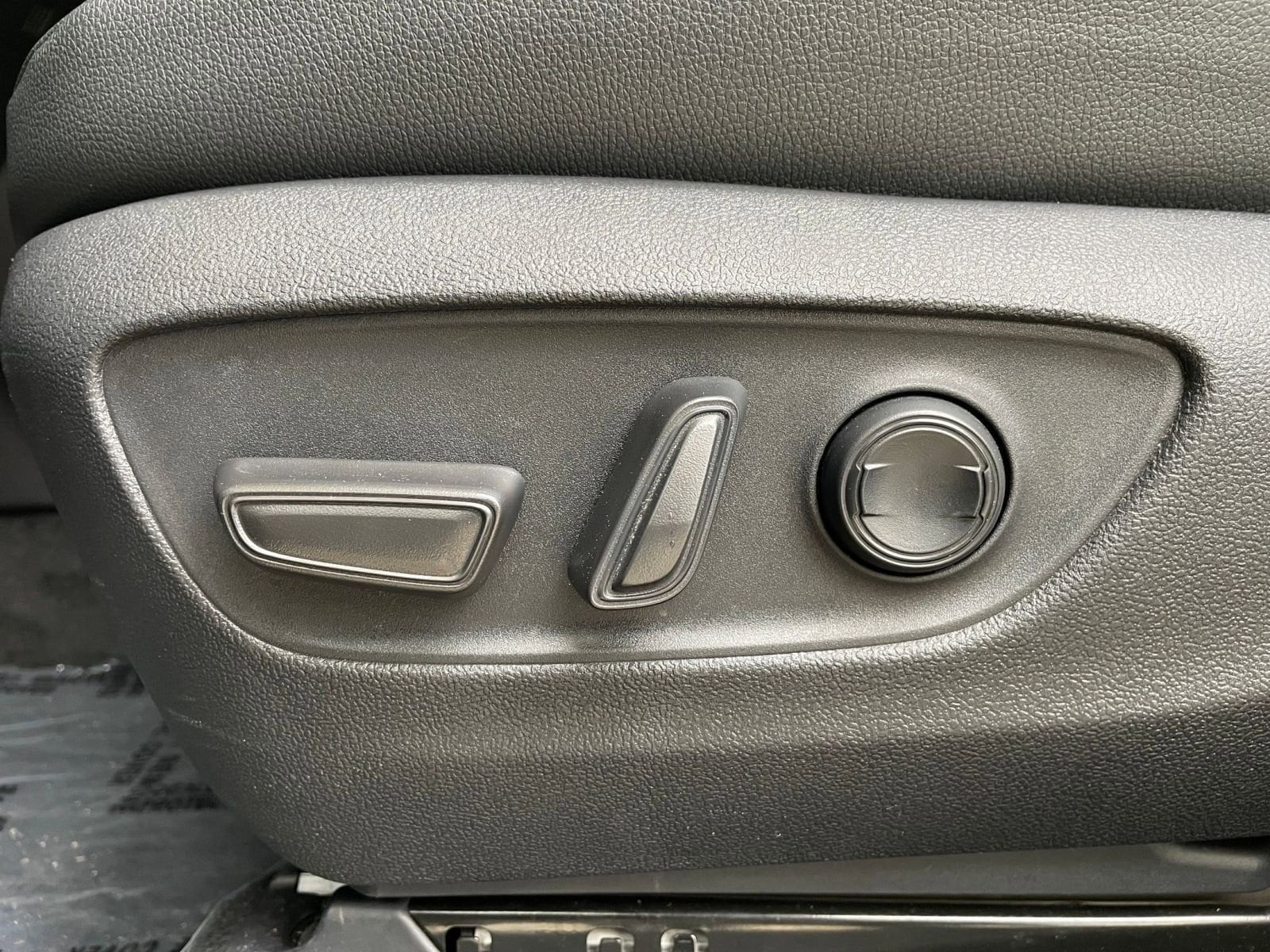 Thumbnail: 2025 Toyota Grand Highlander - 23