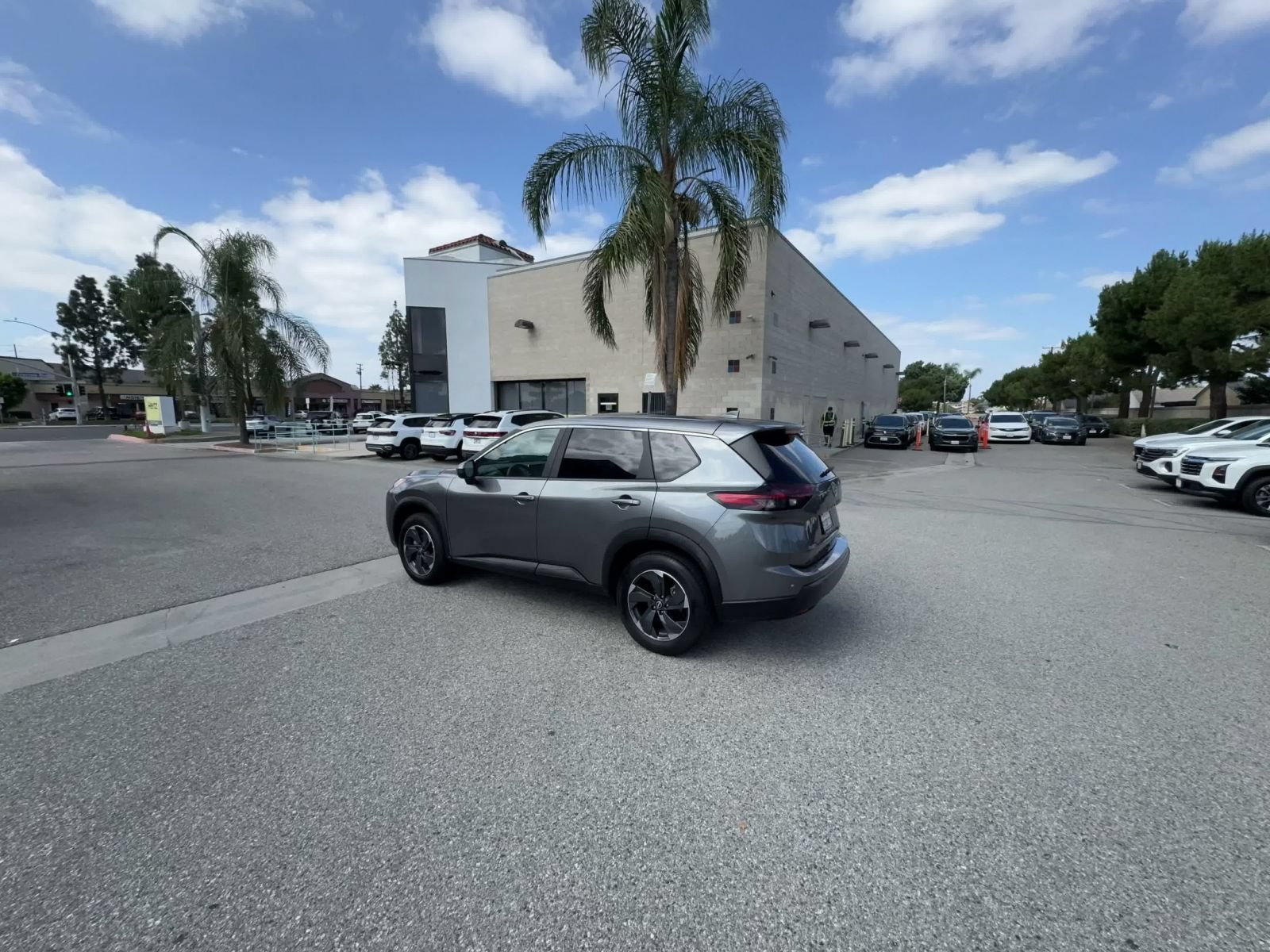 Thumbnail: 2025 Nissan Rogue - 9