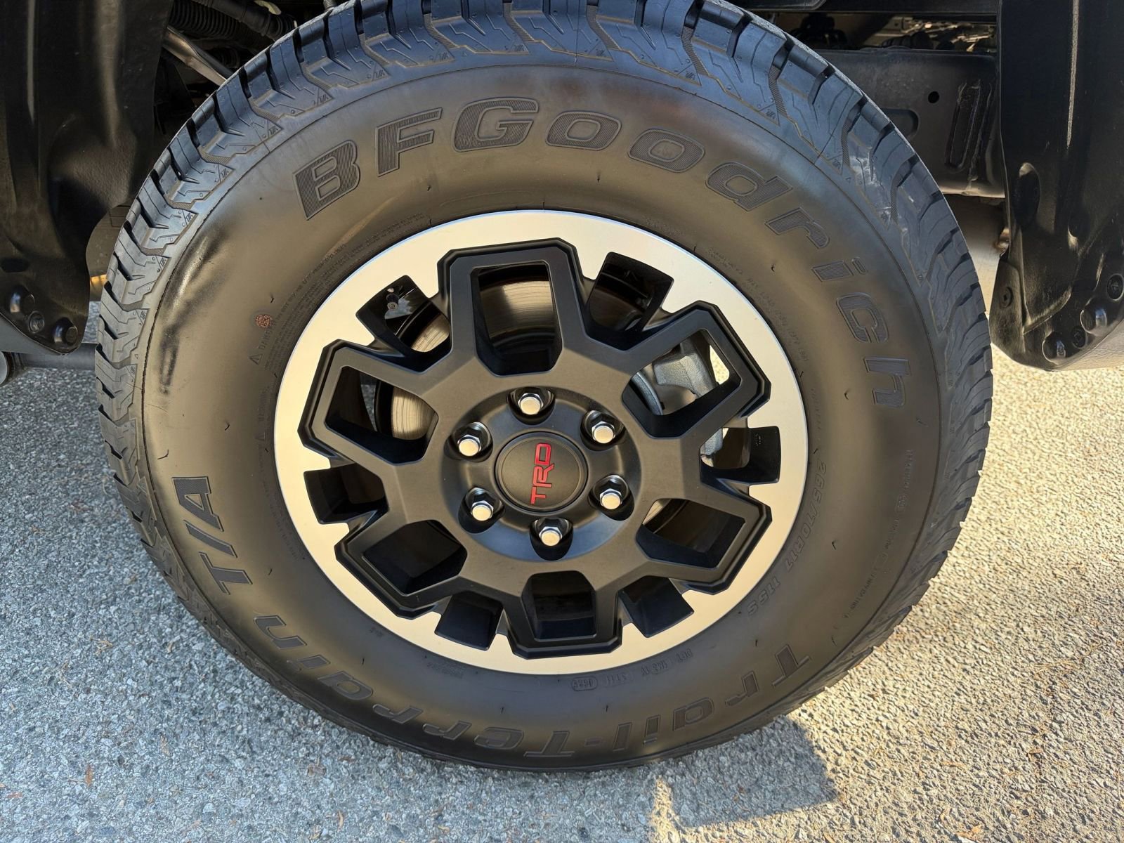 Thumbnail: 2025 Toyota Tacoma - 25