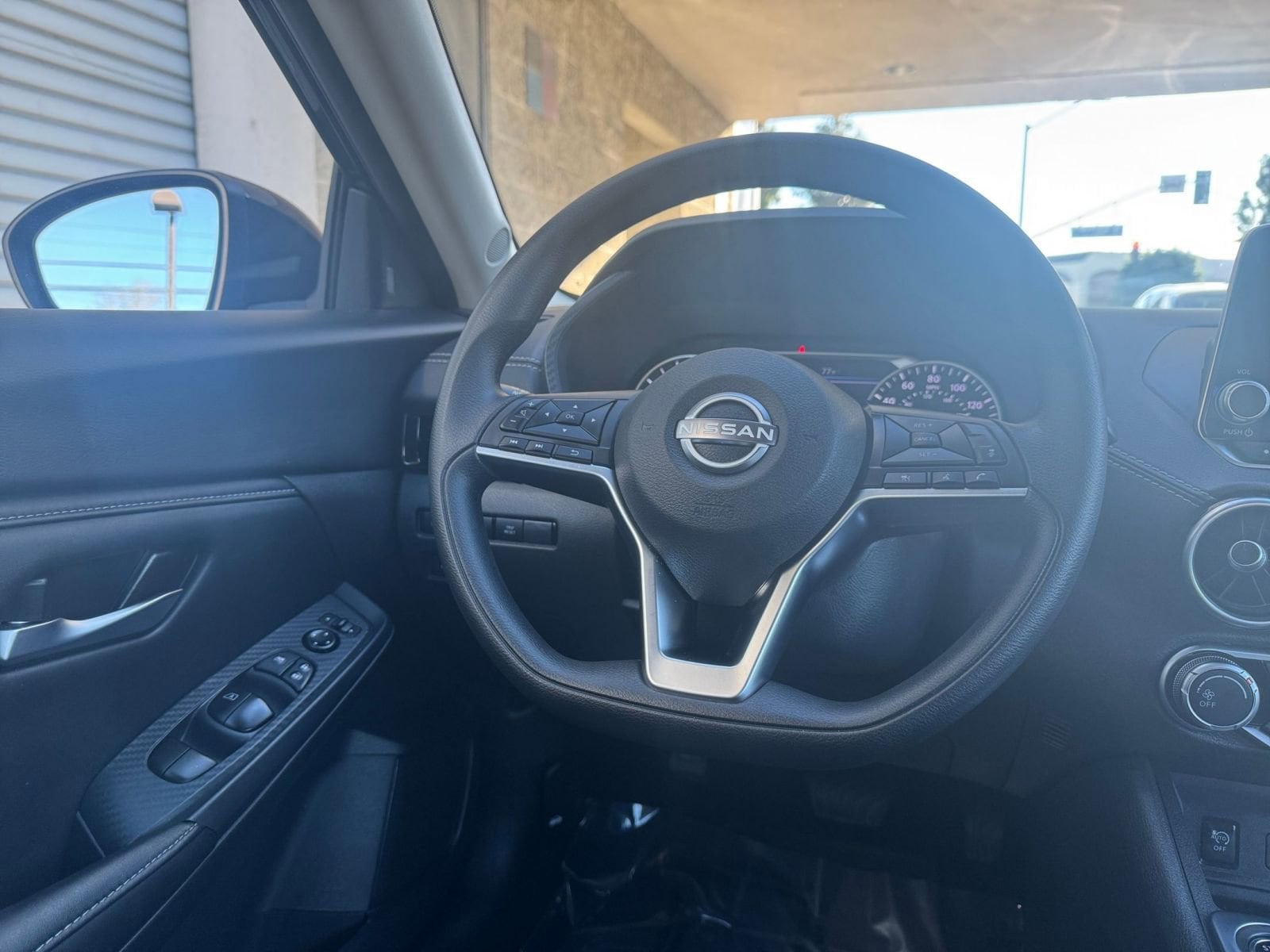 Thumbnail: 2025 Nissan Sentra - 27
