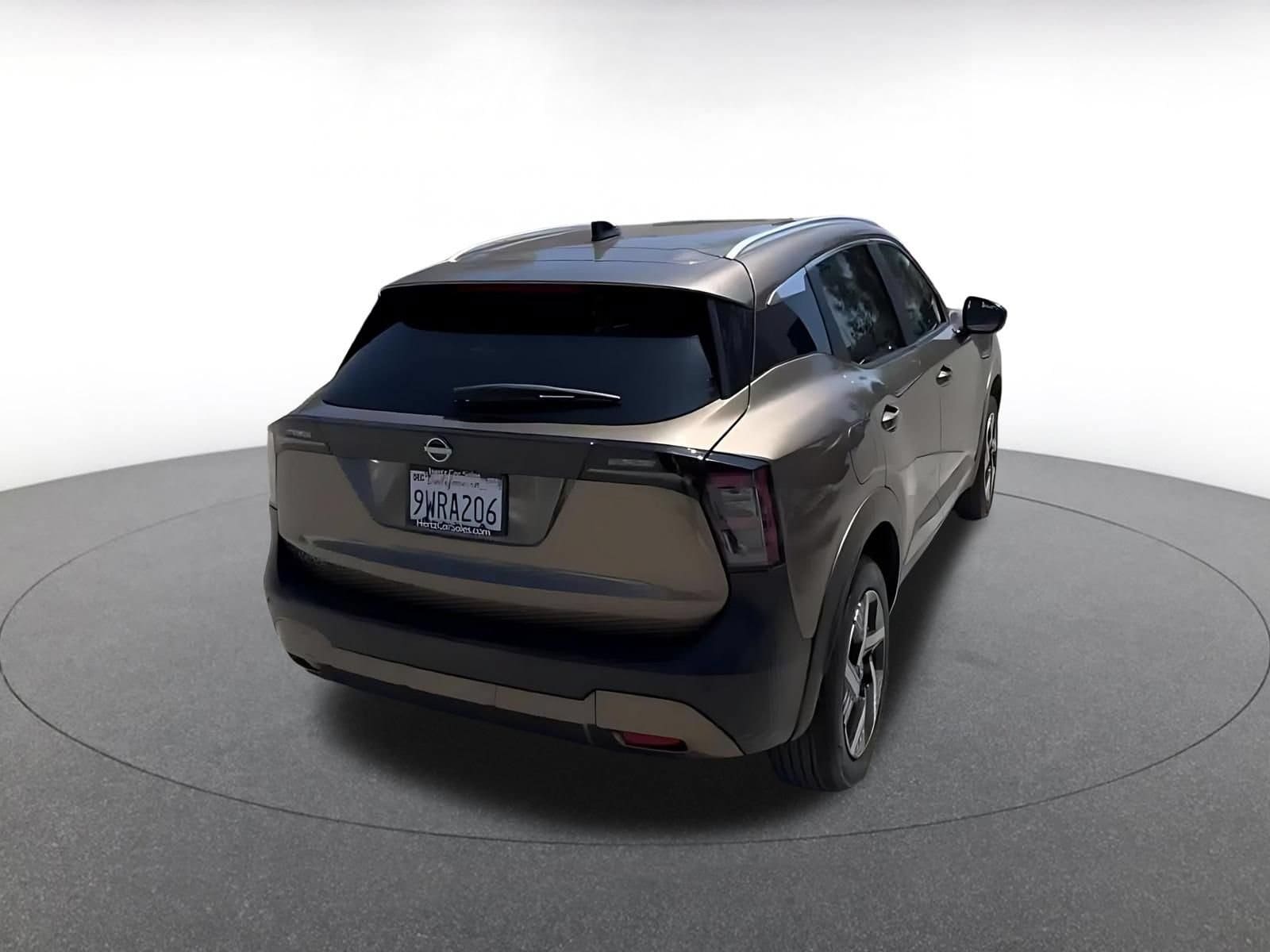 Thumbnail: 2026 Nissan Kicks - 13