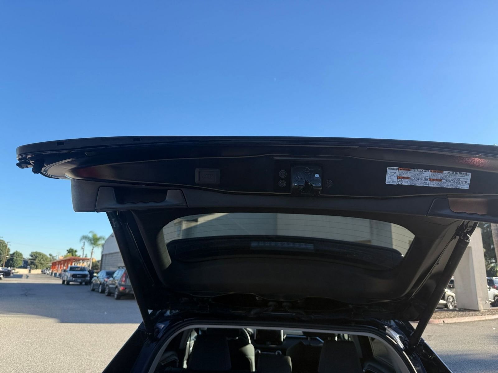 Thumbnail: 2025 Toyota RAV4 - 27