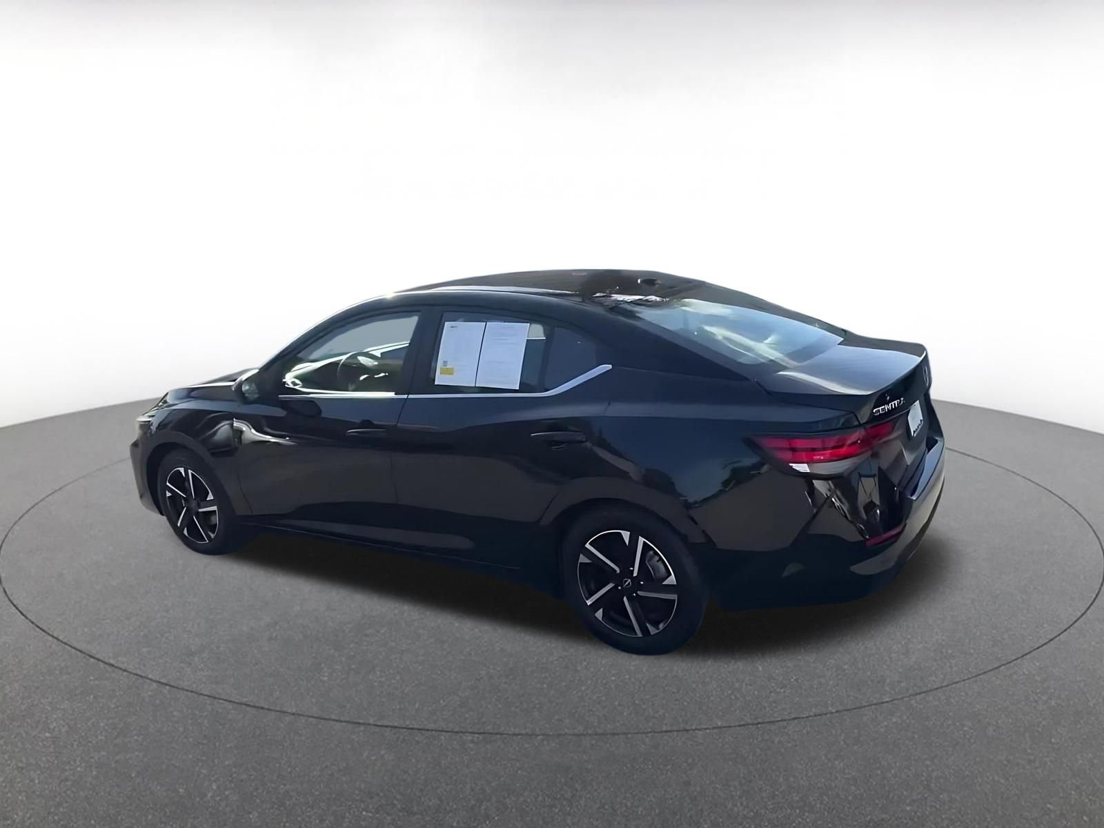 Thumbnail: 2025 Nissan Sentra - 10