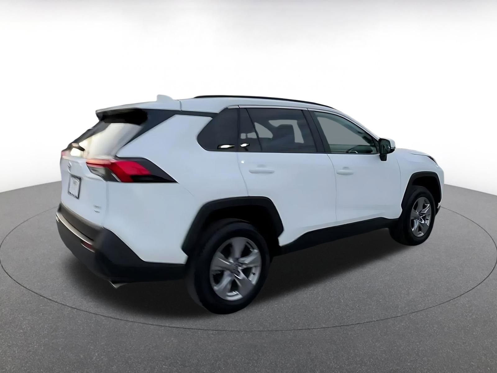 Thumbnail: 2025 Toyota RAV4 - 15