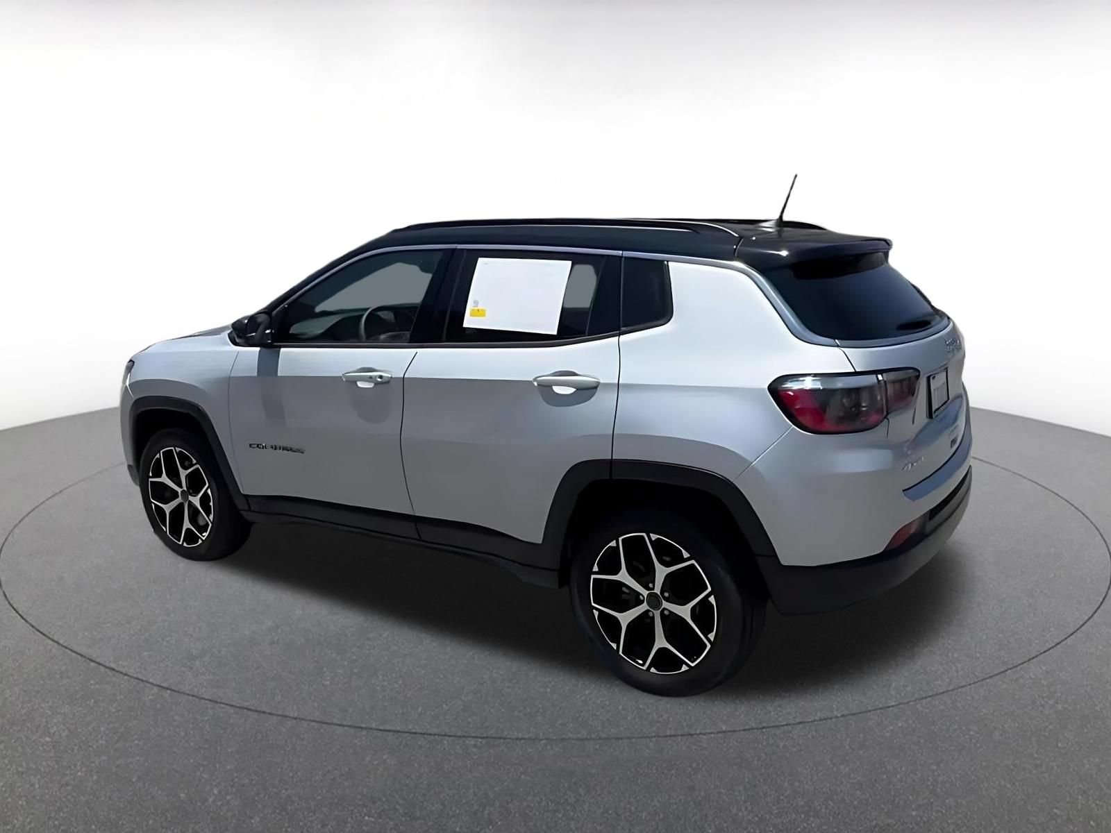 Thumbnail: 2025 Jeep Compass - 11