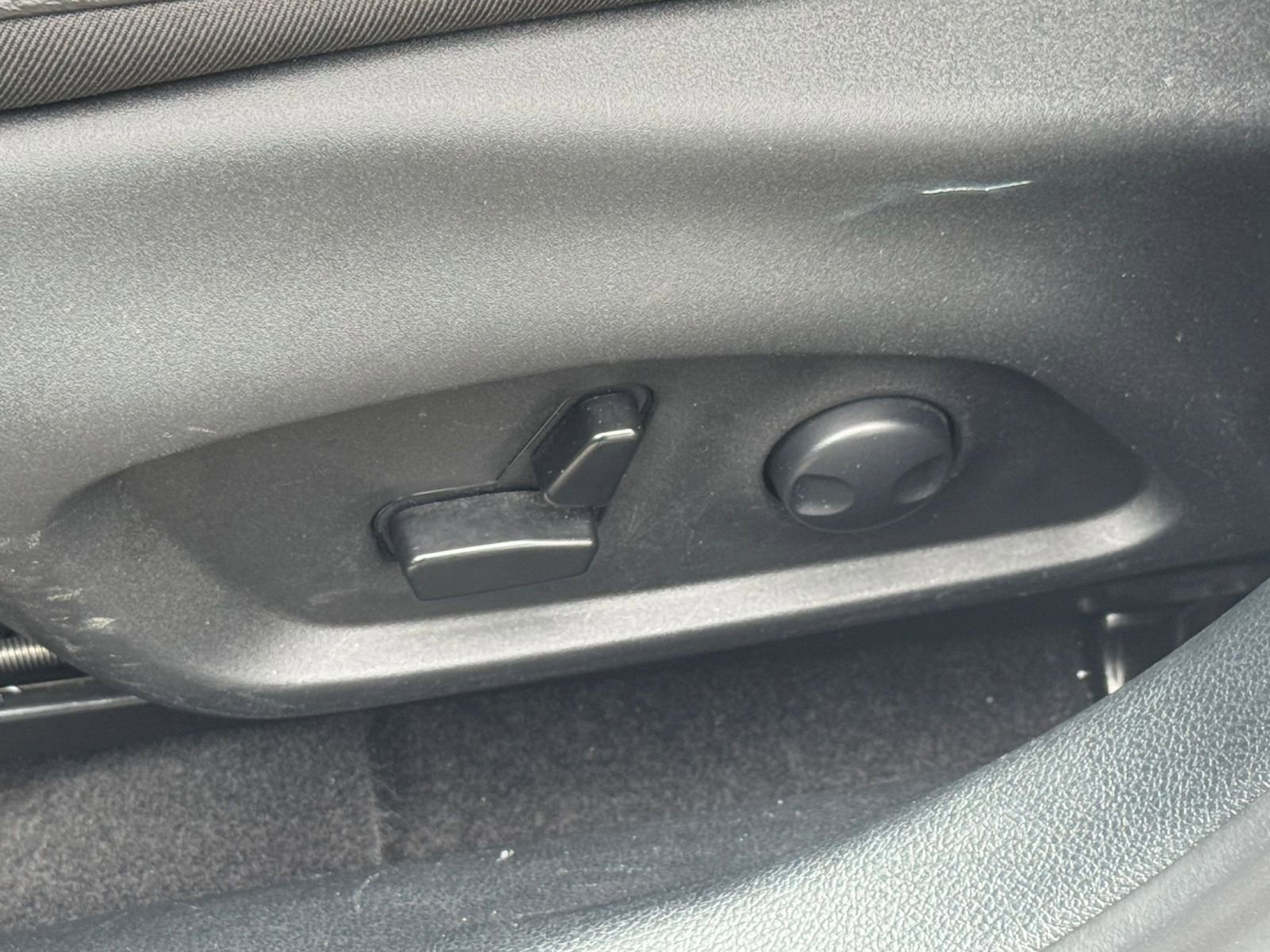 Thumbnail: 2025 Jeep Compass - 23