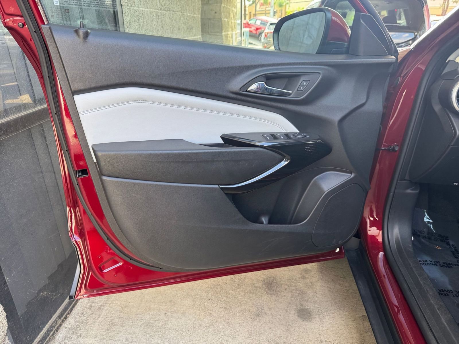 Thumbnail: 2025 Chevrolet Trax - 18