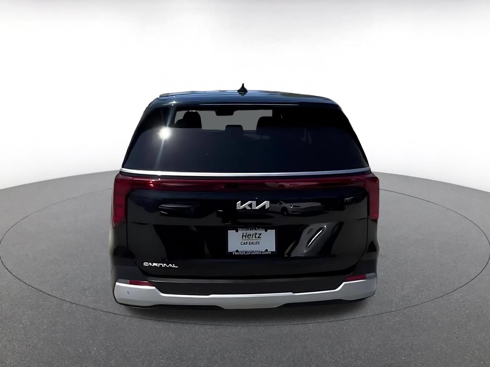 Thumbnail: 2026 Kia Carnival - 10