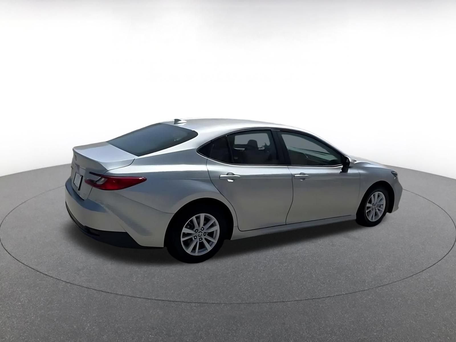 Thumbnail: 2025 Toyota Camry - 14