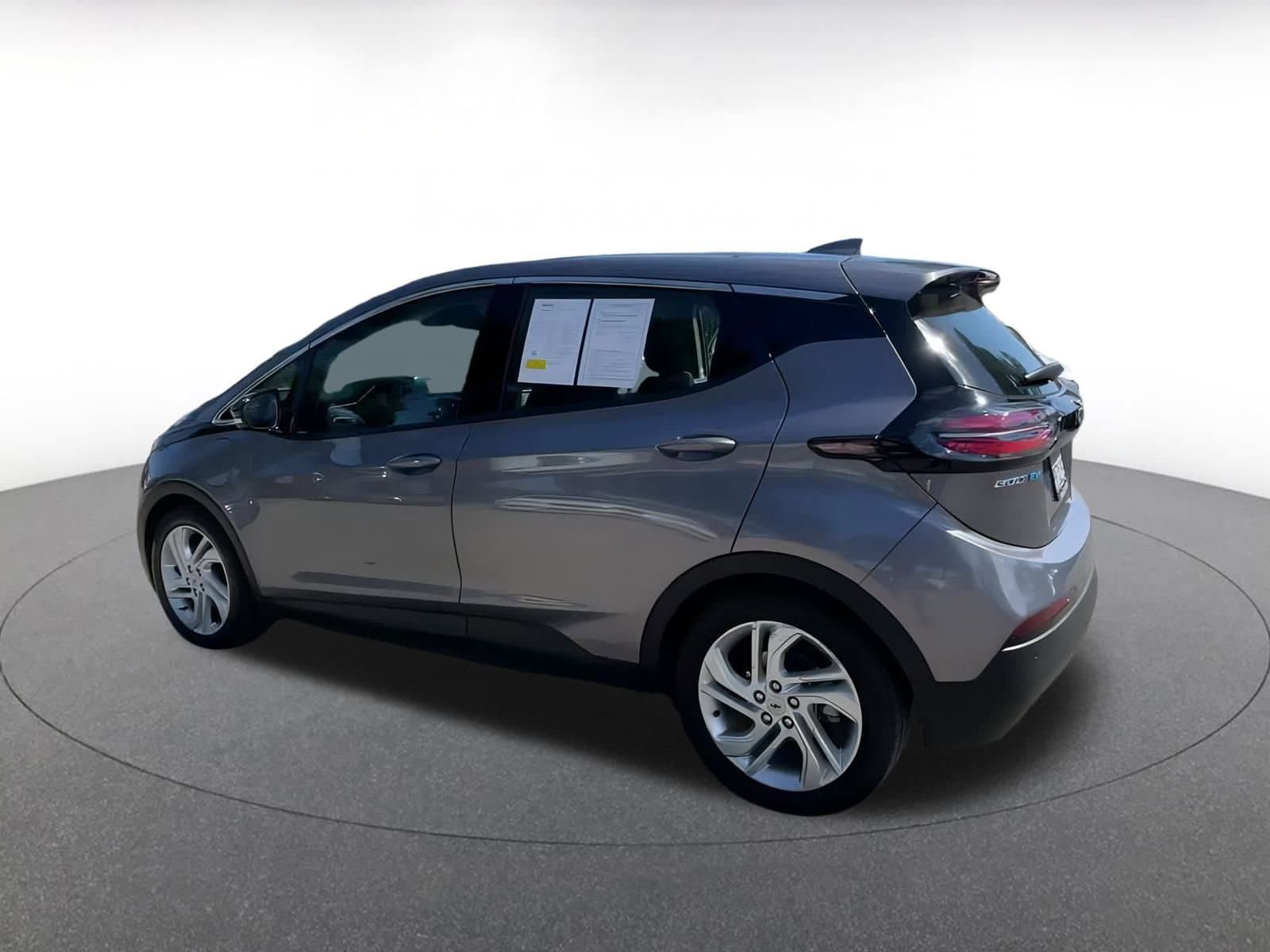 Thumbnail: 2023 Chevrolet Bolt EV - 10