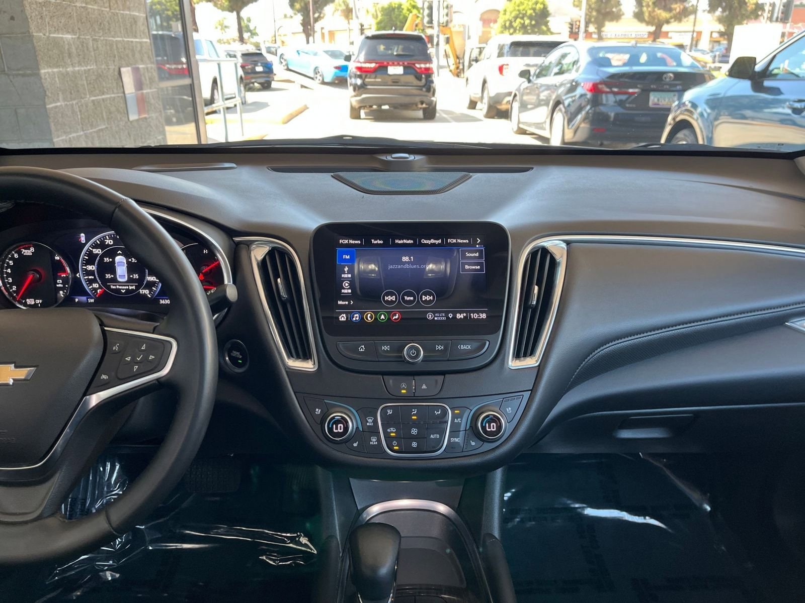 Thumbnail: 2024 Chevrolet Malibu - 18