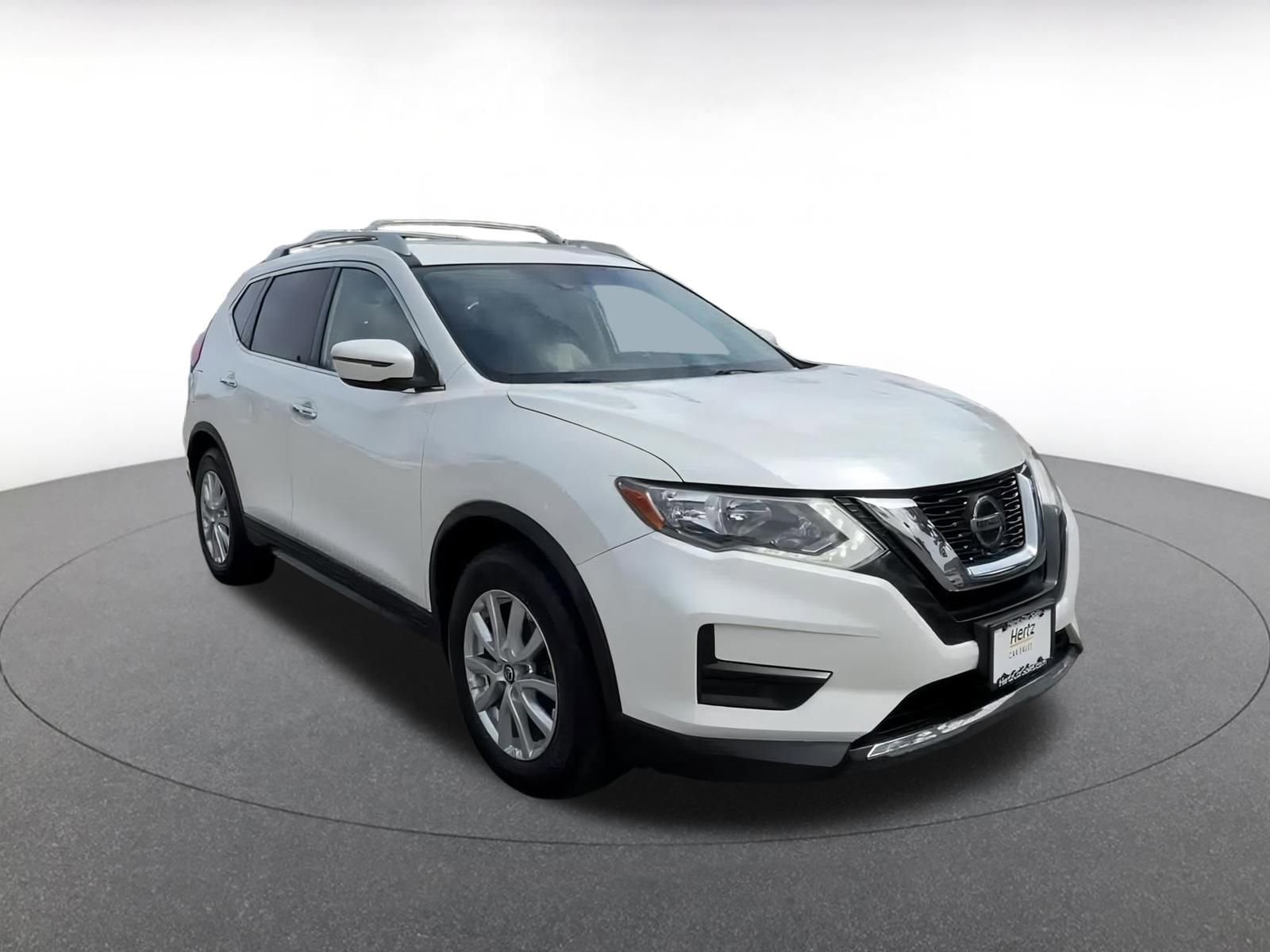 2020 Nissan Rogue SV 3